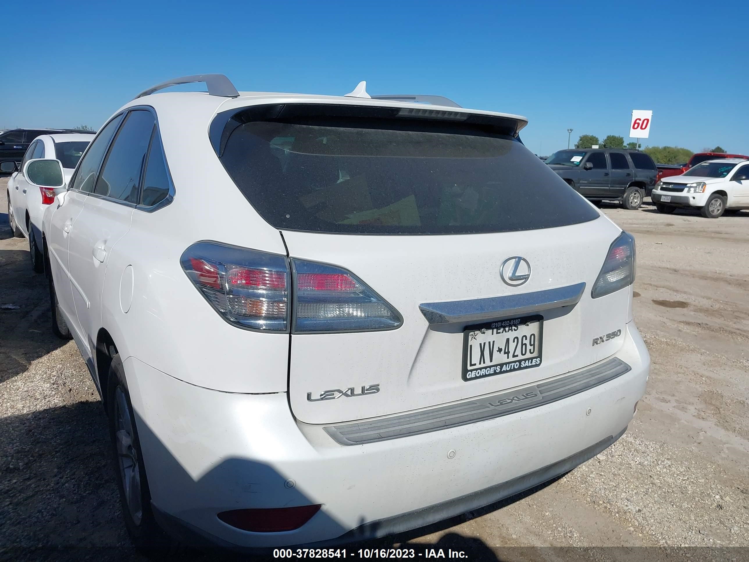 Photo 2 VIN: 2T2BK1BA4AC026764 - LEXUS RX 