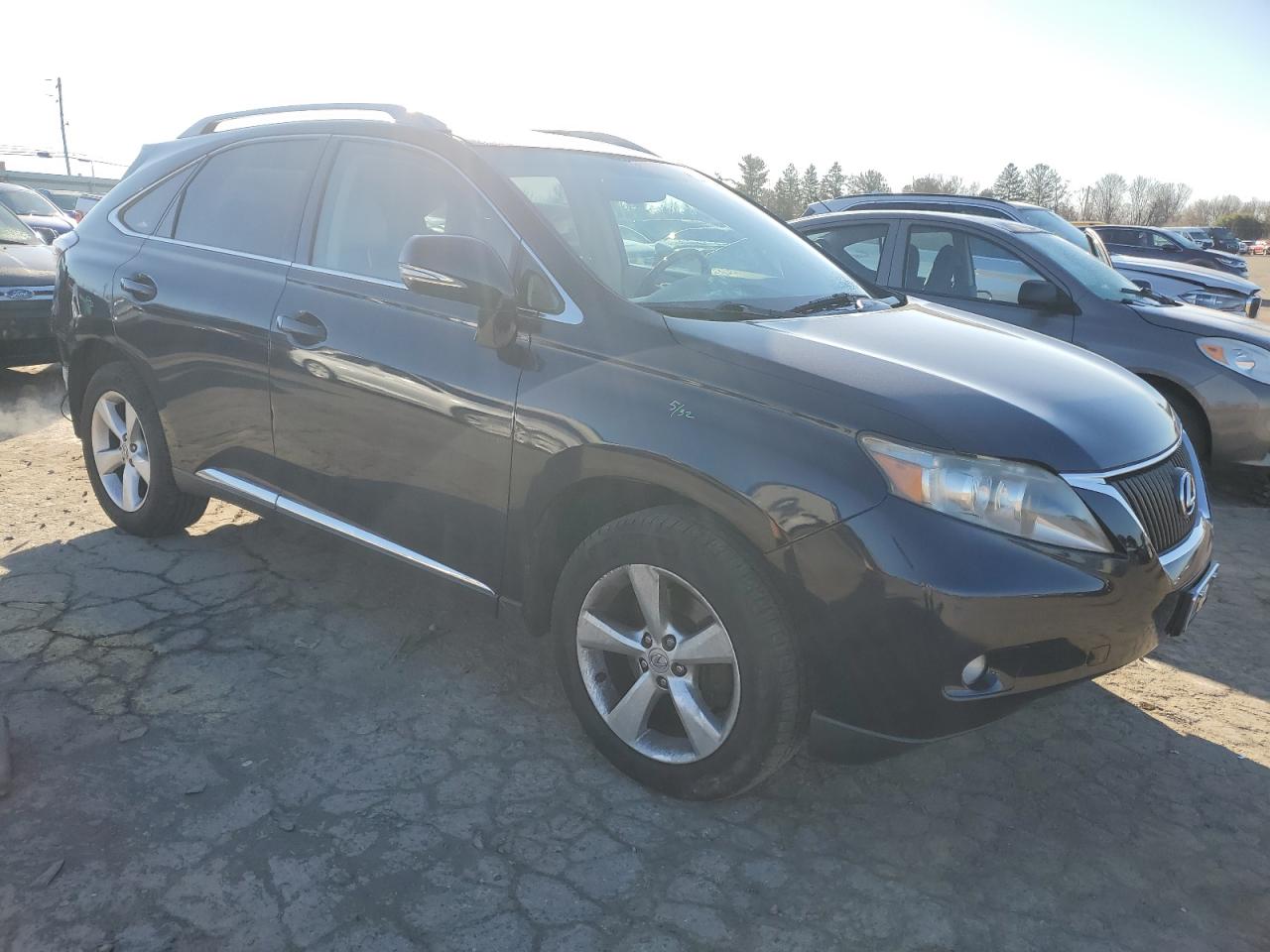 Photo 3 VIN: 2T2BK1BA4AC070800 - LEXUS RX 