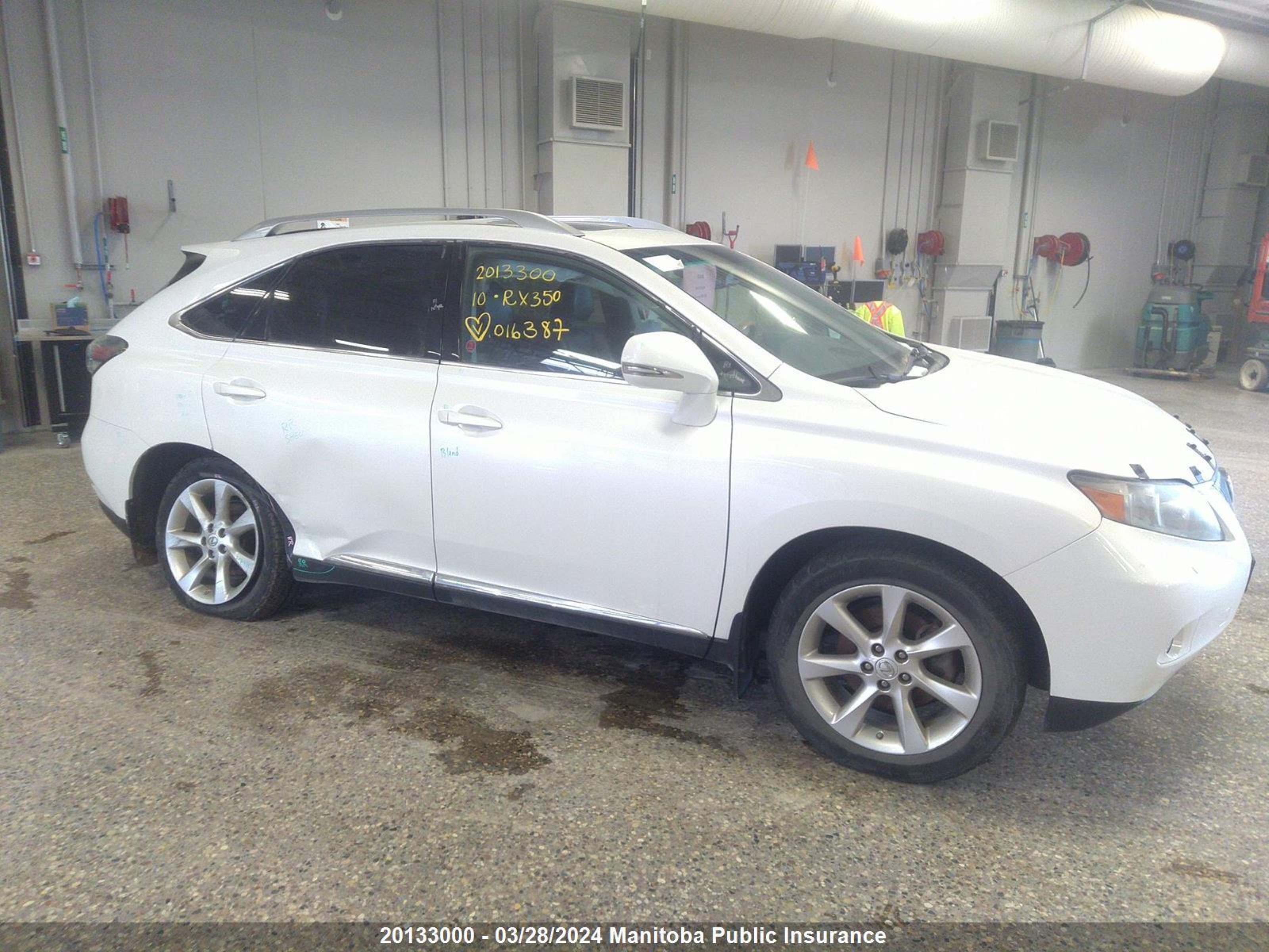 Photo 5 VIN: 2T2BK1BA5AC016387 - LEXUS RX 