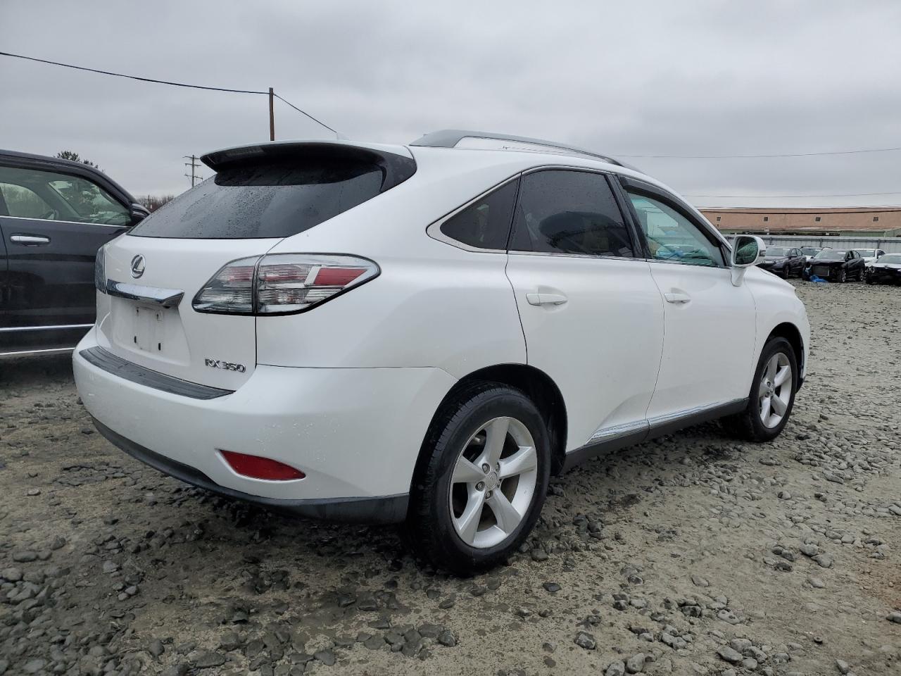 Photo 2 VIN: 2T2BK1BA5BC092757 - LEXUS RX 