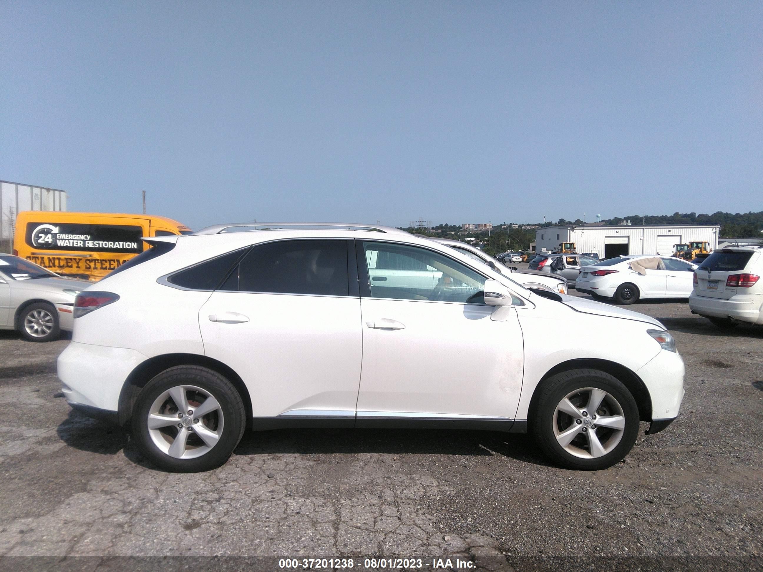 Photo 12 VIN: 2T2BK1BA5DC206470 - LEXUS RX 