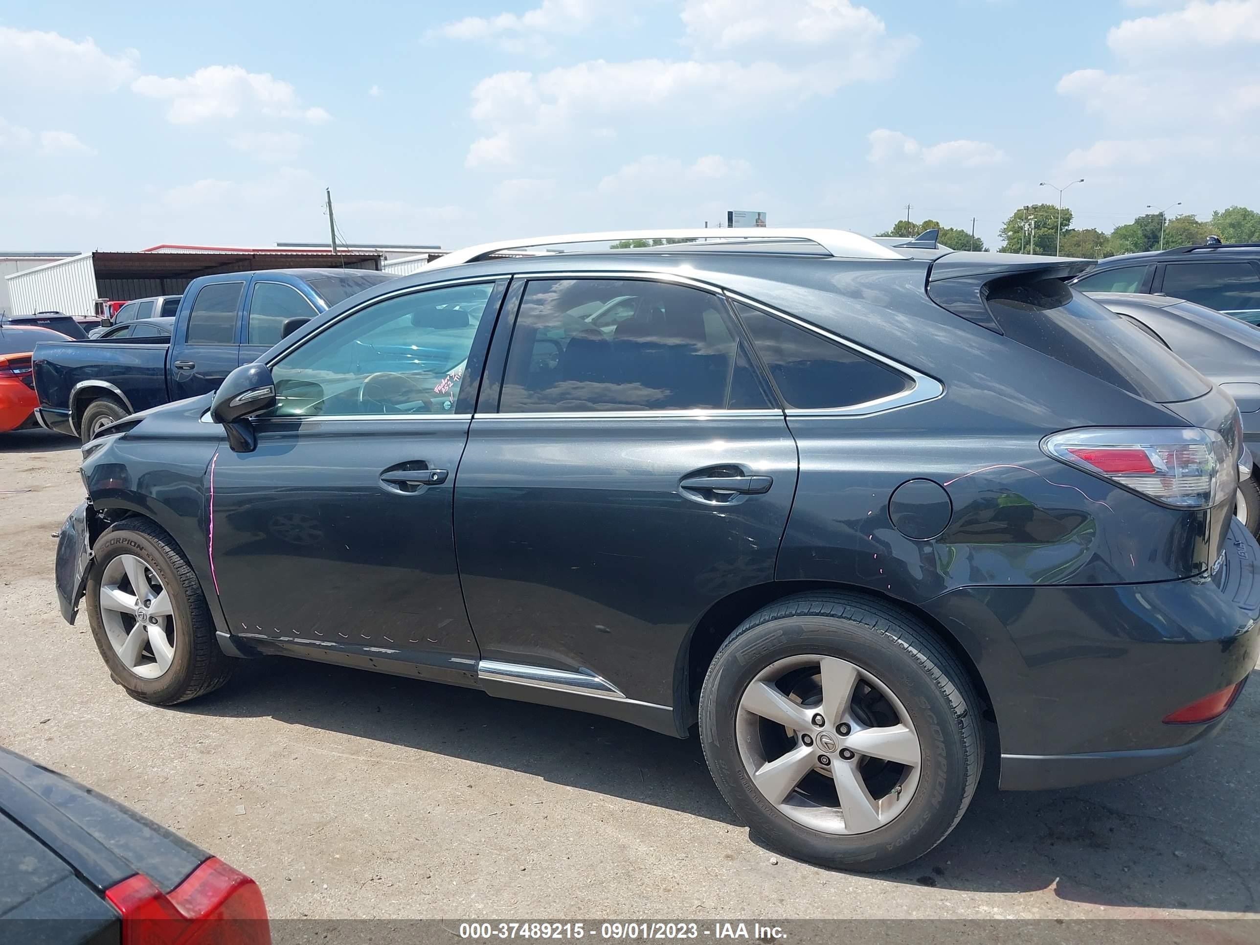 Photo 12 VIN: 2T2BK1BA6AC034798 - LEXUS RX 