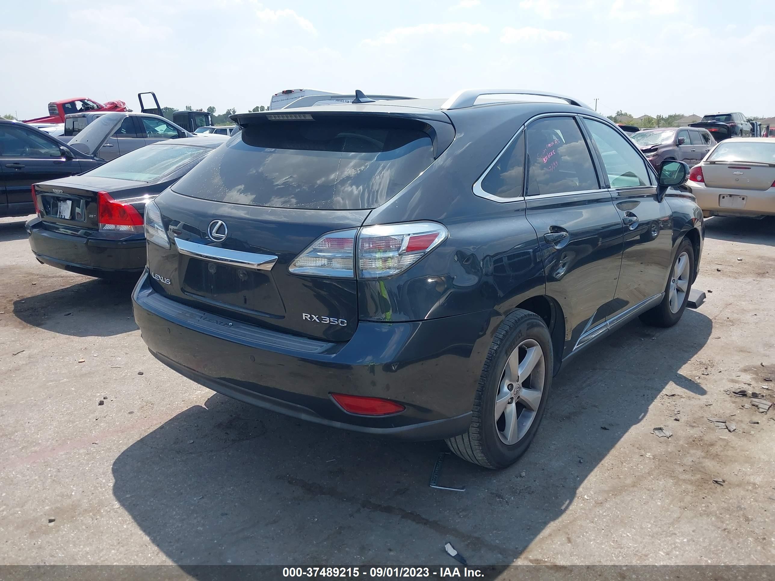 Photo 3 VIN: 2T2BK1BA6AC034798 - LEXUS RX 