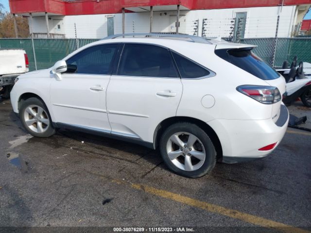 Photo 2 VIN: 2T2BK1BA6AC038852 - LEXUS RX 