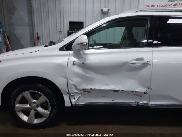 Photo 5 VIN: 2T2BK1BA6AC041802 - LEXUS RX 350 