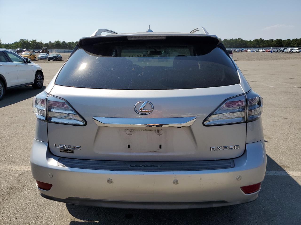 Photo 5 VIN: 2T2BK1BA6AC050533 - LEXUS RX 