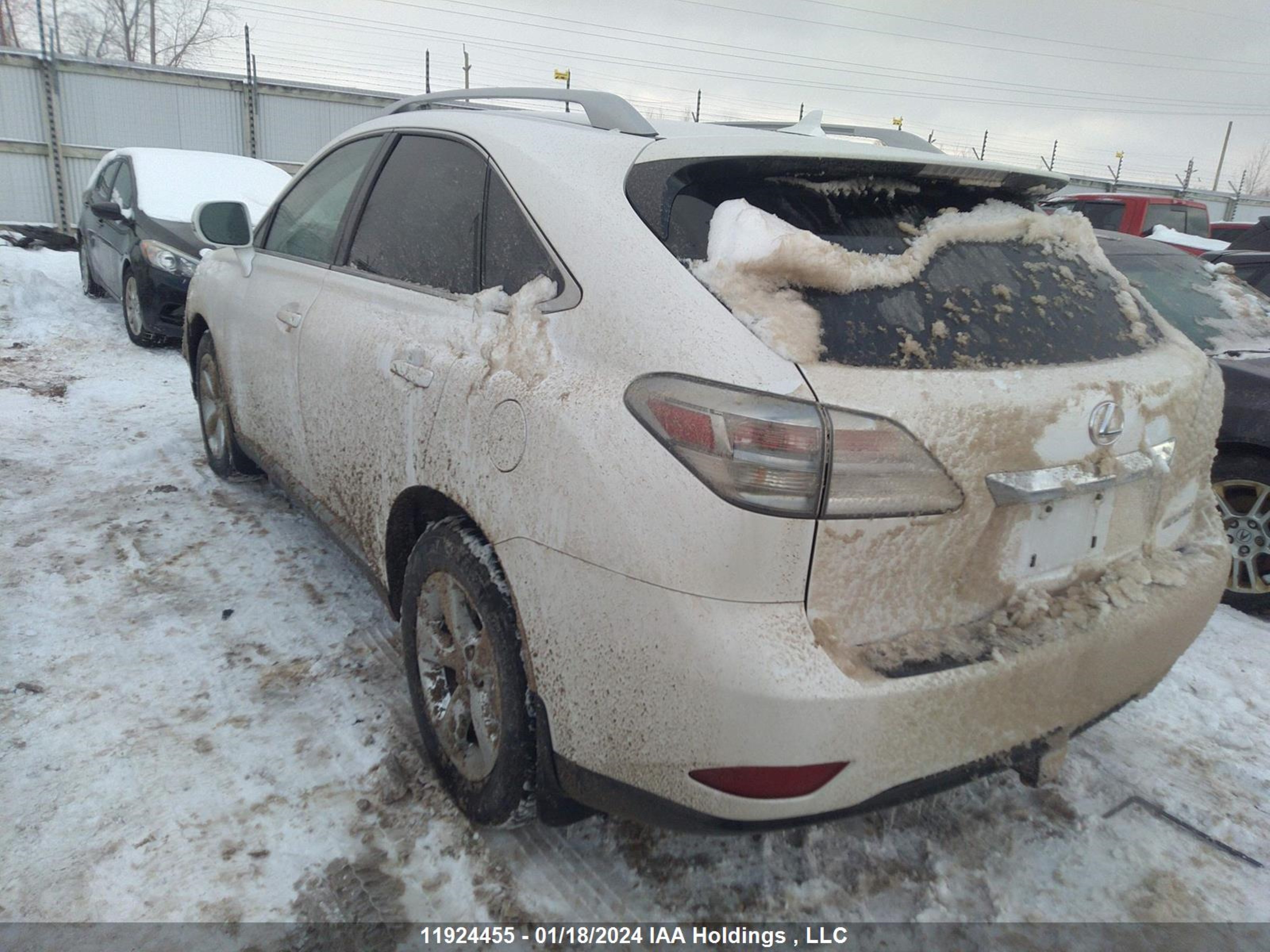 Photo 2 VIN: 2T2BK1BA6BC090774 - LEXUS RX 