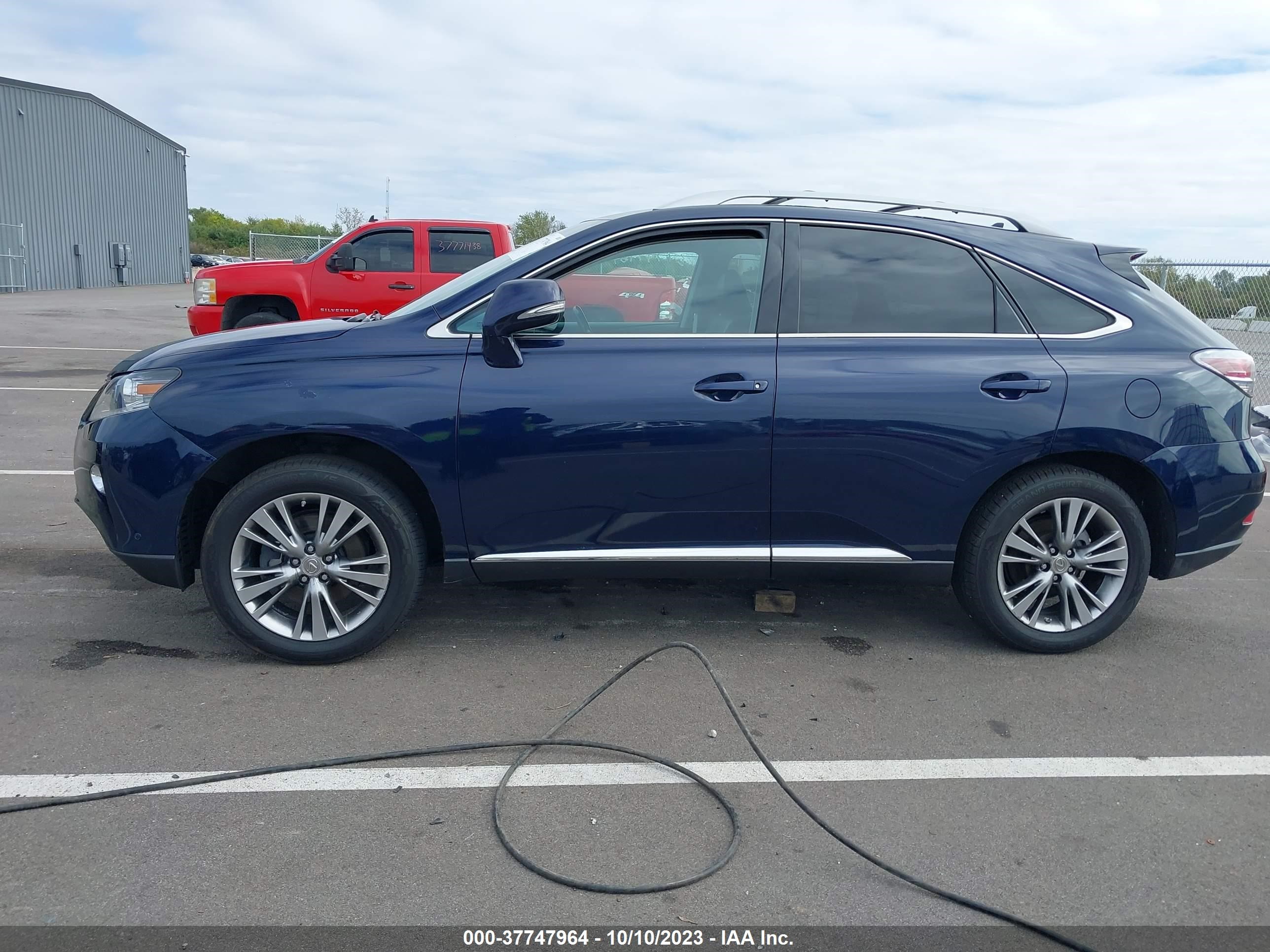 Photo 14 VIN: 2T2BK1BA6DC165007 - LEXUS RX 