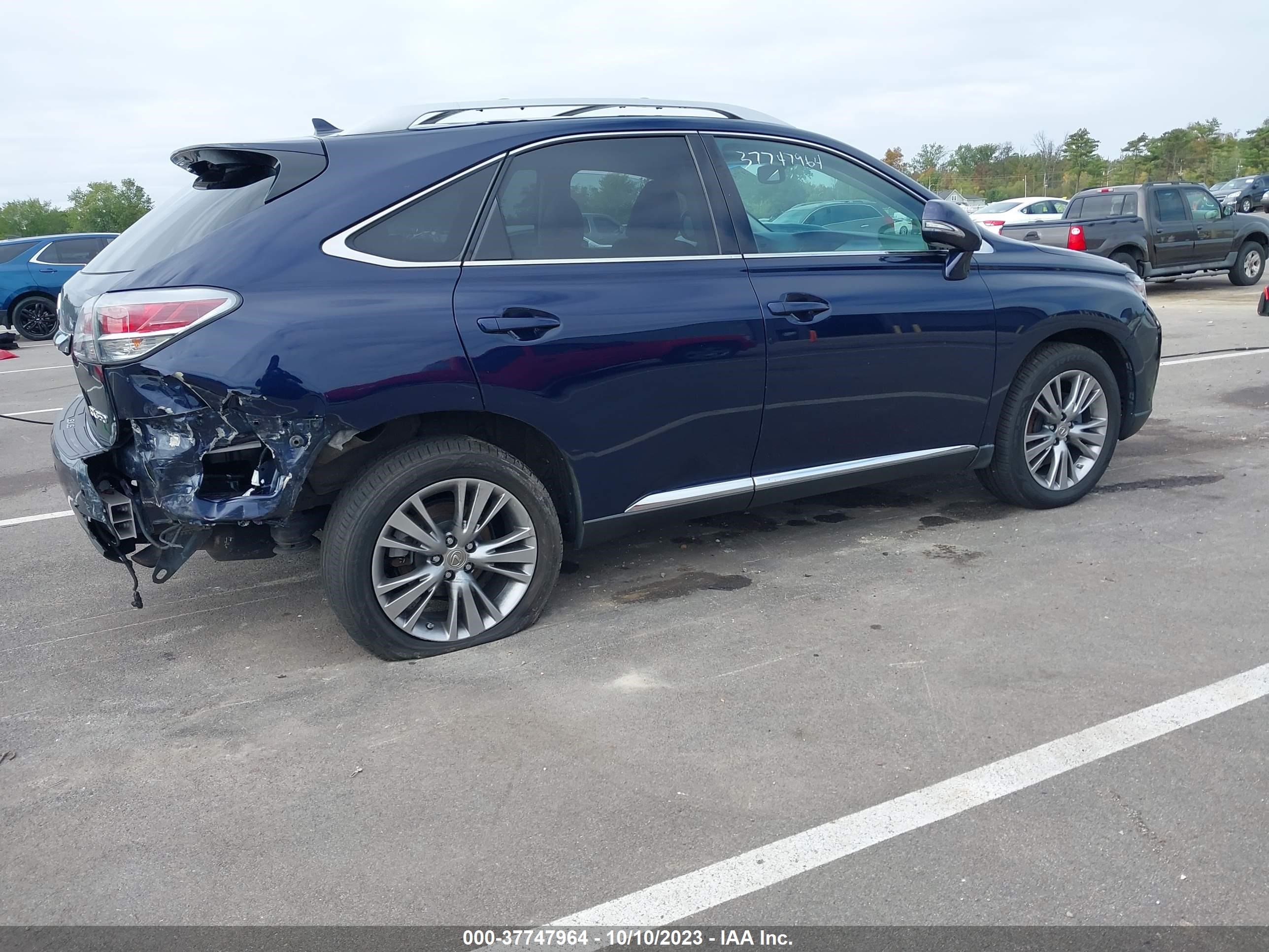 Photo 3 VIN: 2T2BK1BA6DC165007 - LEXUS RX 