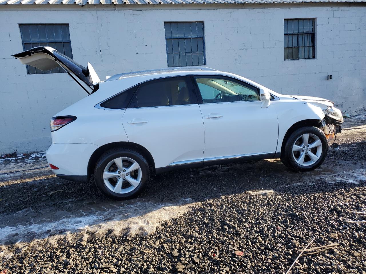 Photo 2 VIN: 2T2BK1BA6EC235462 - LEXUS RX 