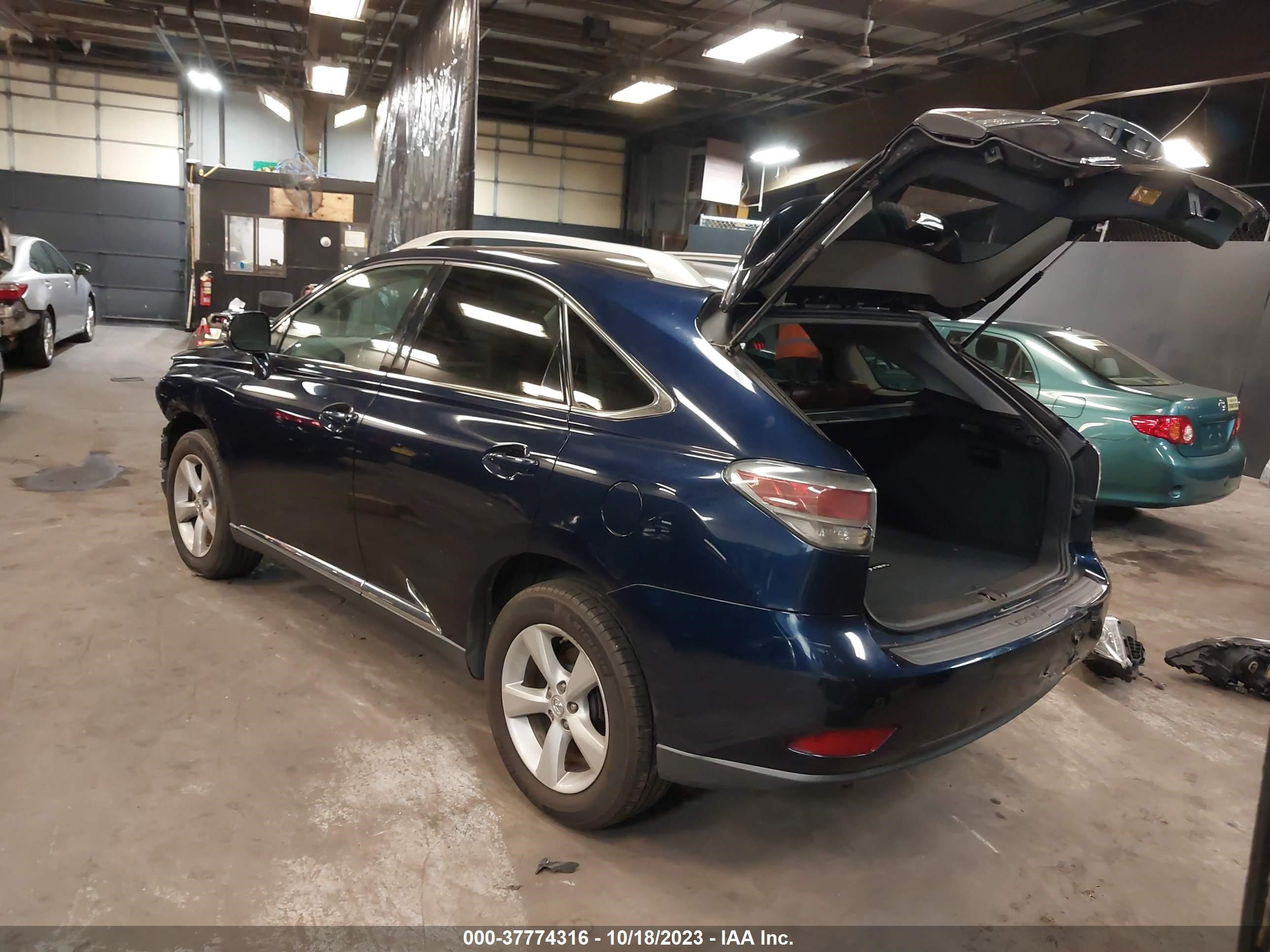 Photo 2 VIN: 2T2BK1BA6EC239155 - LEXUS RX 