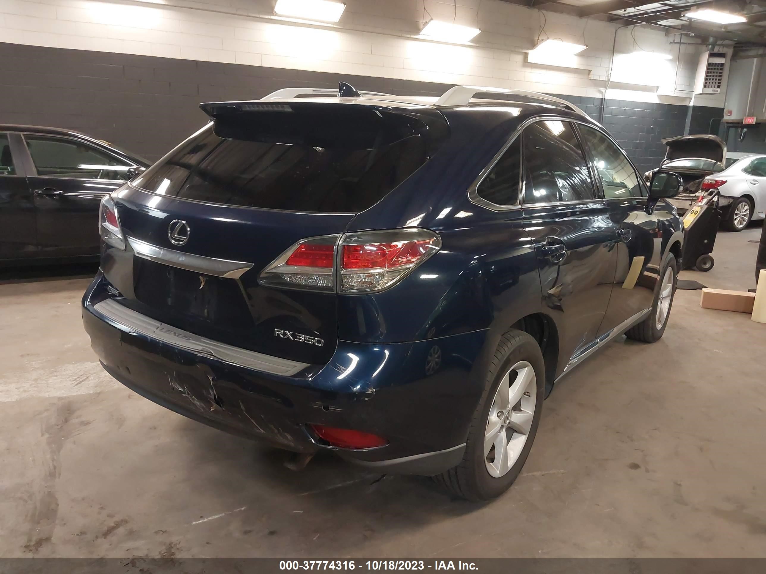 Photo 3 VIN: 2T2BK1BA6EC239155 - LEXUS RX 