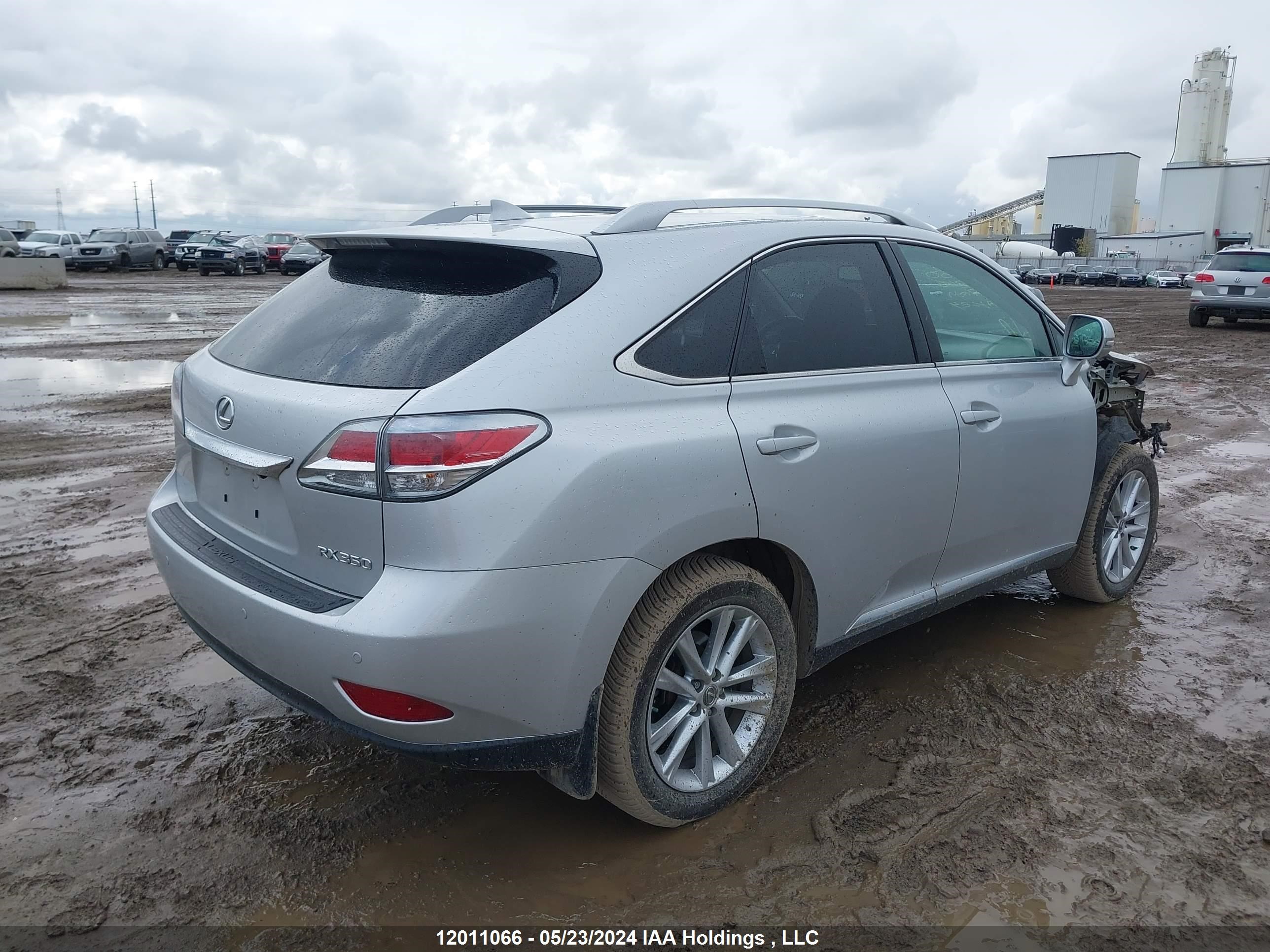 Photo 3 VIN: 2T2BK1BA6FC296246 - LEXUS RX 