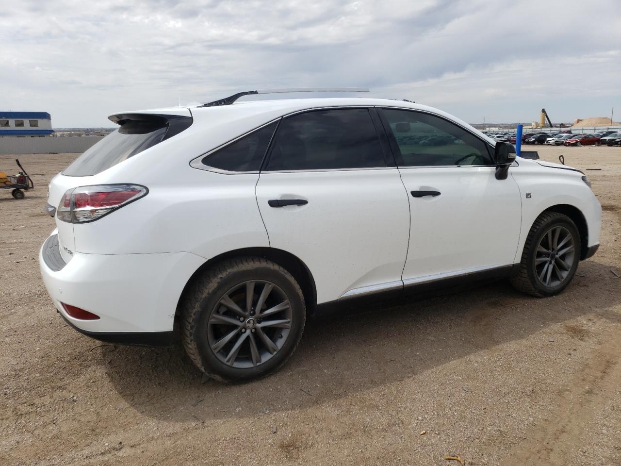 Photo 2 VIN: 2T2BK1BA6FC300909 - LEXUS RX 