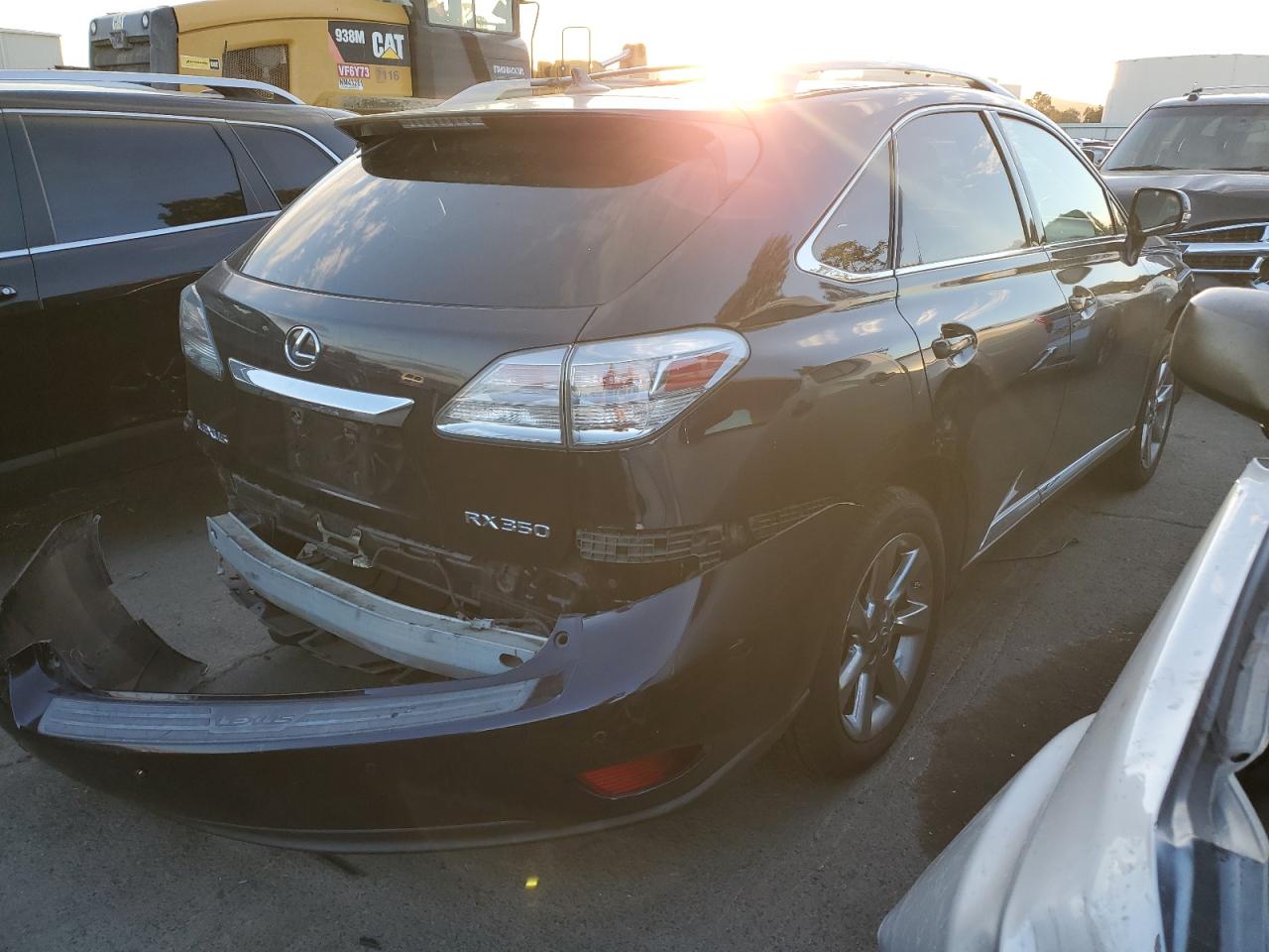 Photo 2 VIN: 2T2BK1BA7AC046328 - LEXUS RX 