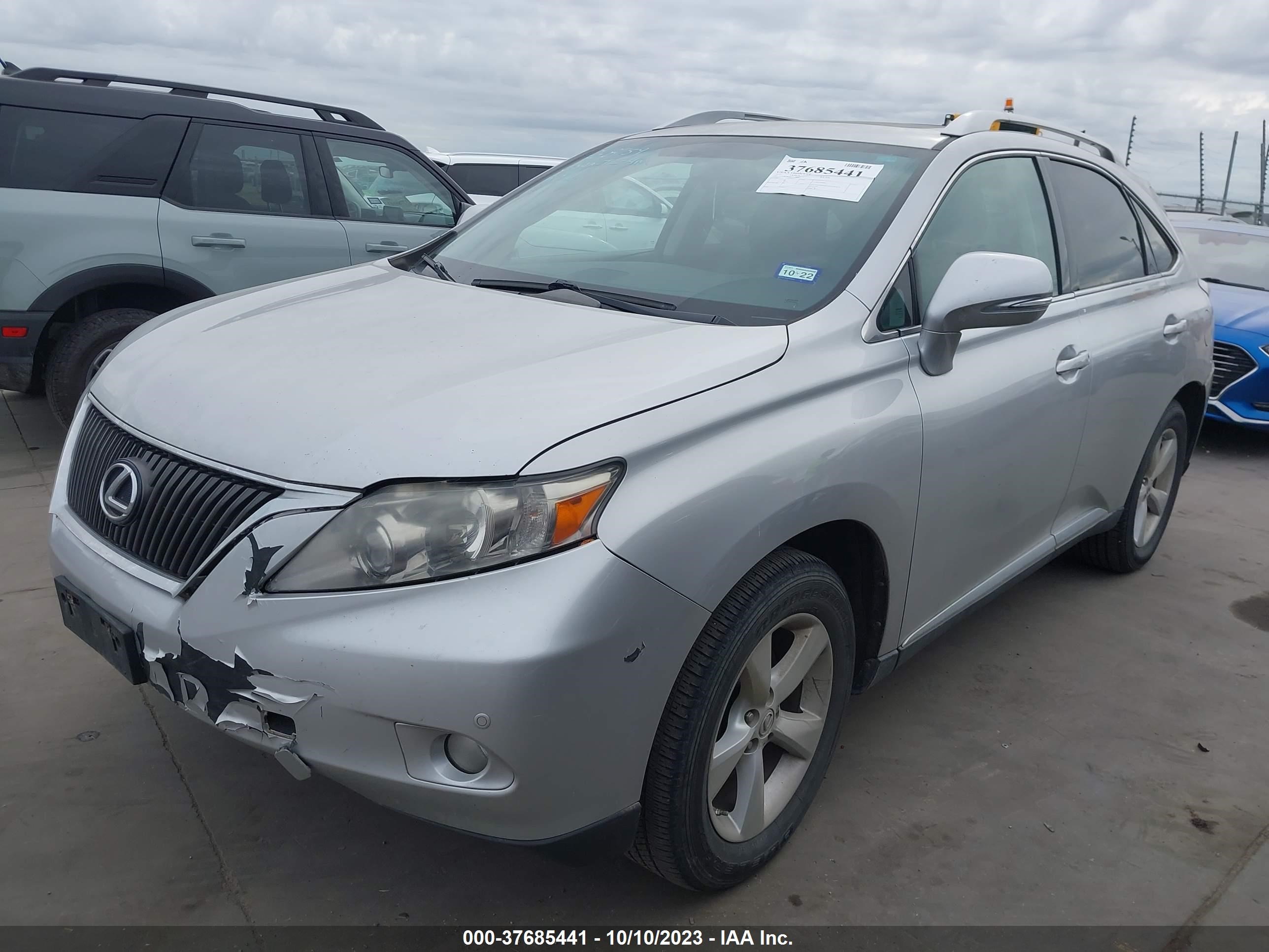 Photo 1 VIN: 2T2BK1BA7AC061377 - LEXUS RX 