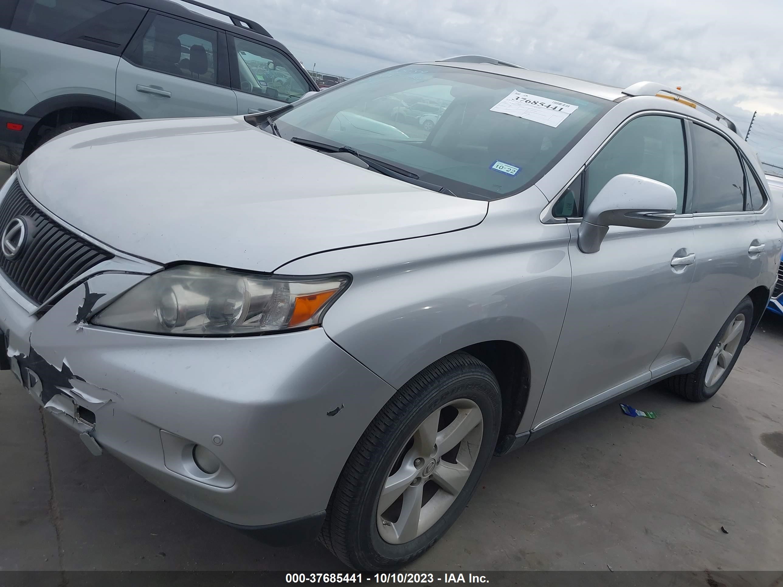 Photo 13 VIN: 2T2BK1BA7AC061377 - LEXUS RX 