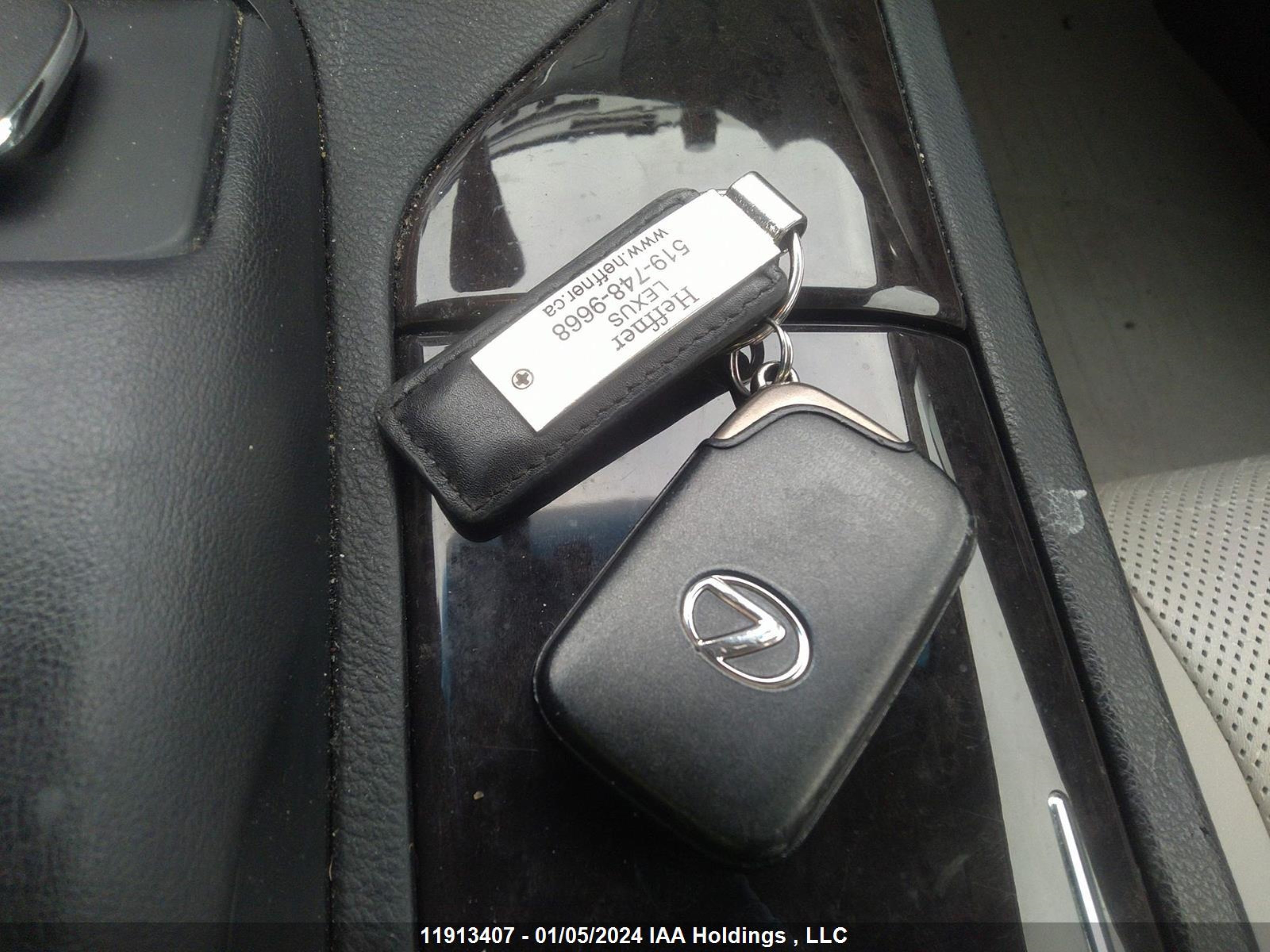 Photo 10 VIN: 2T2BK1BA7DC166148 - LEXUS RX 