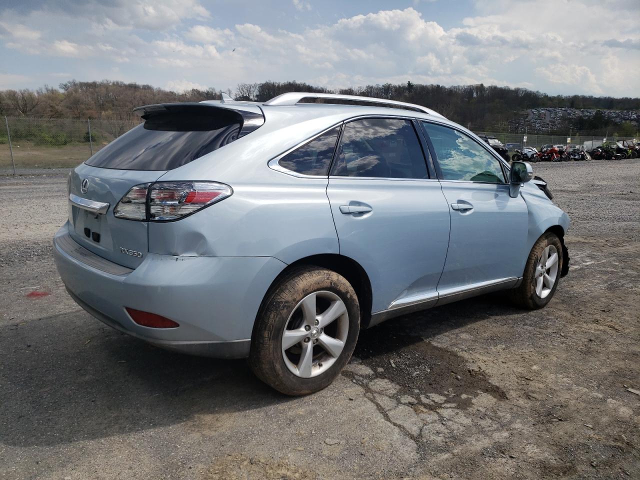 Photo 2 VIN: 2T2BK1BA8BC096818 - LEXUS RX 