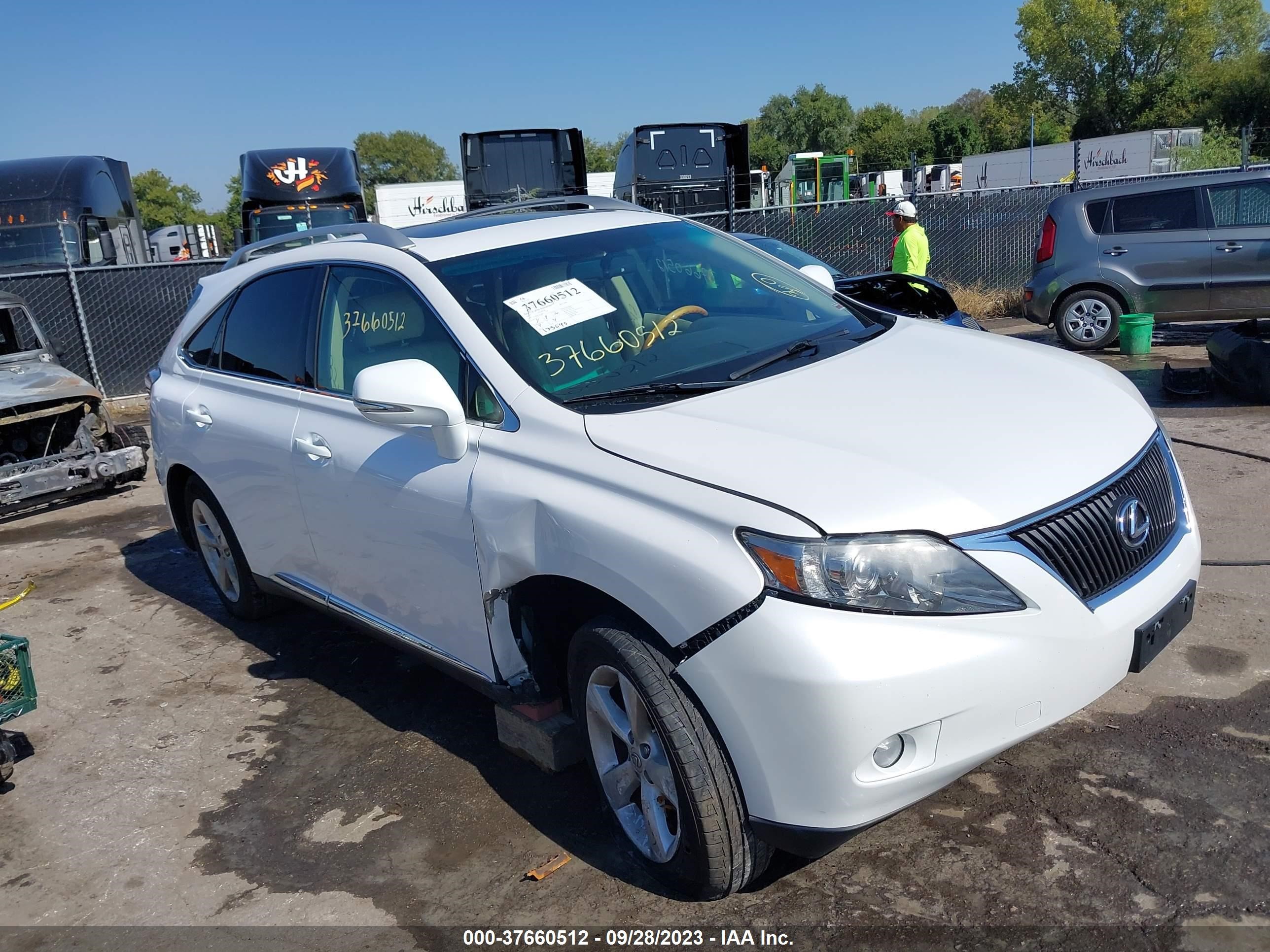 Photo 0 VIN: 2T2BK1BA8BC096978 - LEXUS RX 