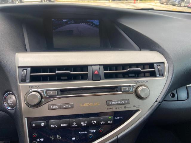 Photo 10 VIN: 2T2BK1BA8DC205118 - LEXUS RX350 