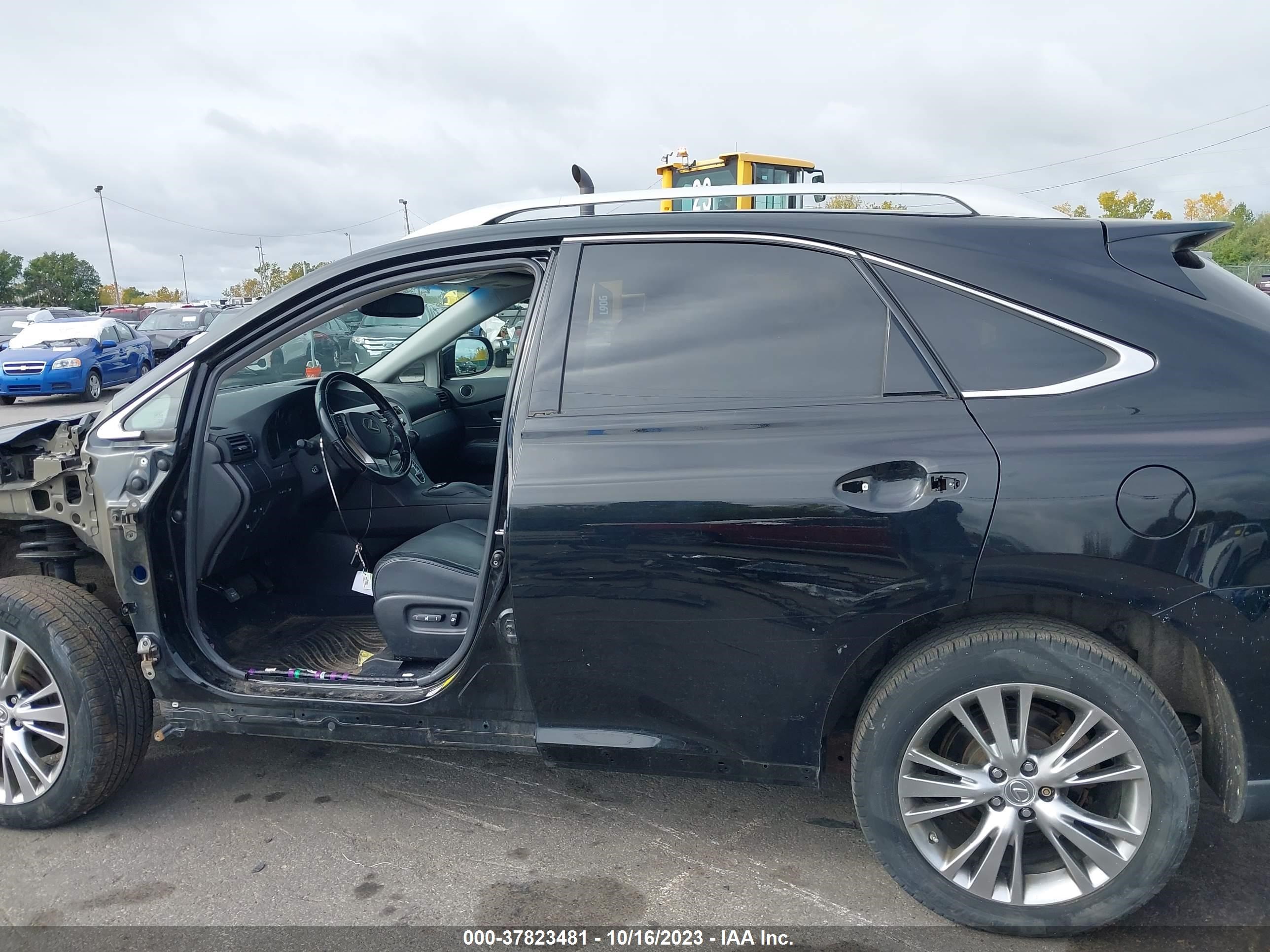 Photo 14 VIN: 2T2BK1BA8EC248116 - LEXUS RX 