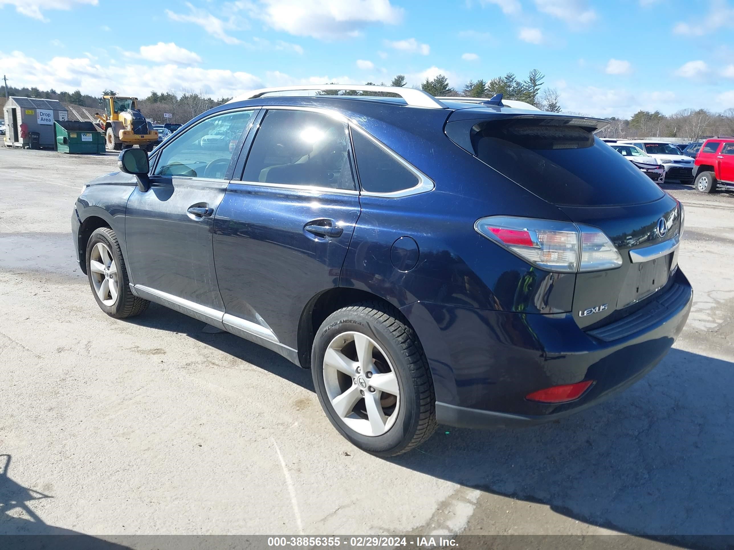 Photo 2 VIN: 2T2BK1BA9AC004078 - LEXUS RX 