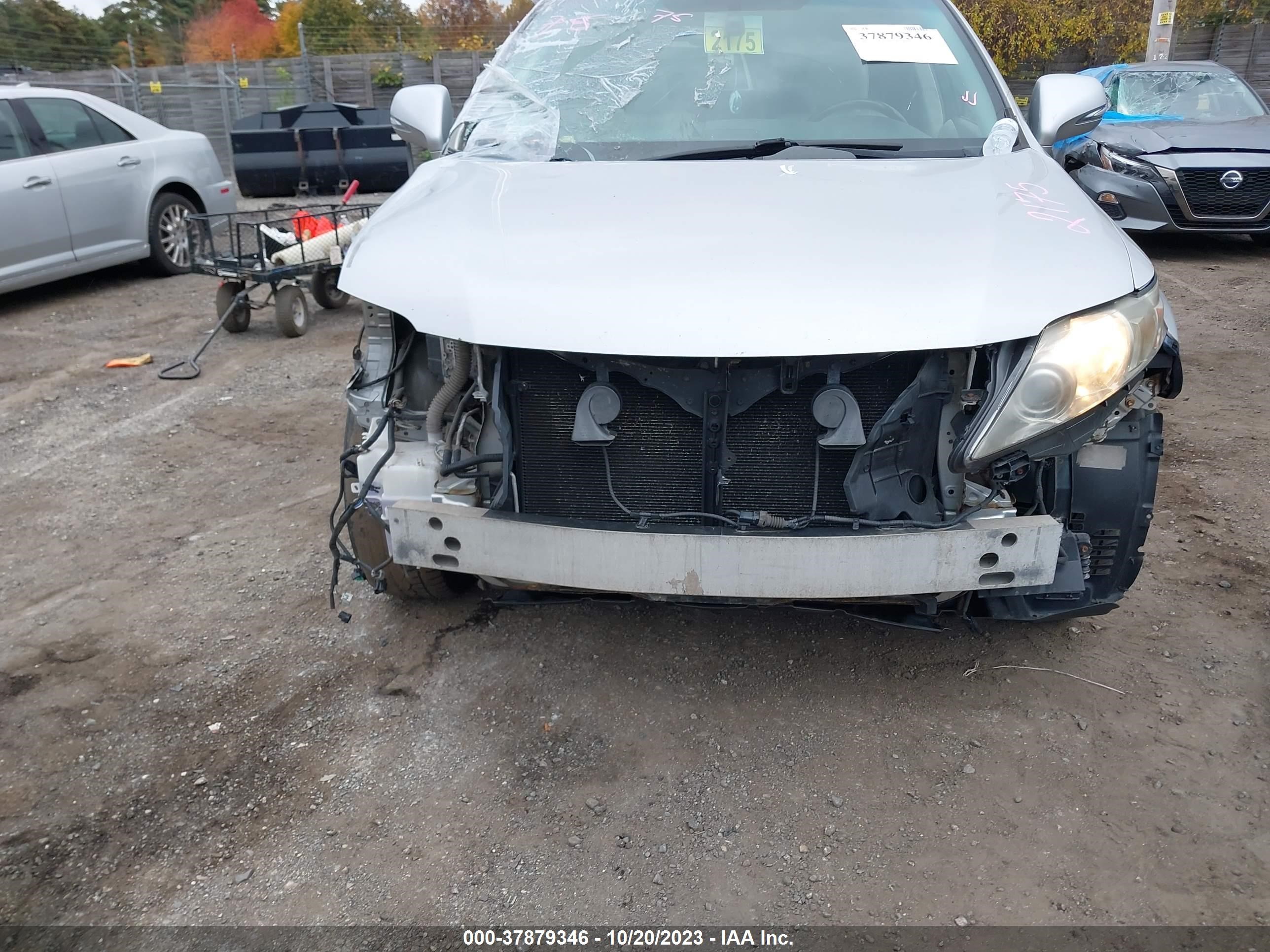 Photo 12 VIN: 2T2BK1BA9AC036318 - LEXUS RX 