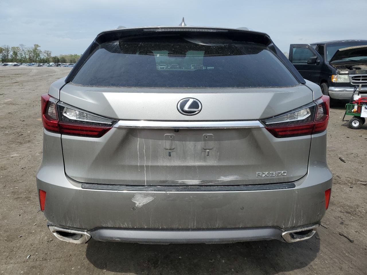 Photo 5 VIN: 2T2BZMCA0HC087969 - LEXUS RX 