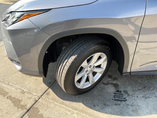 Photo 9 VIN: 2T2BZMCA0HC100753 - LEXUS RX 