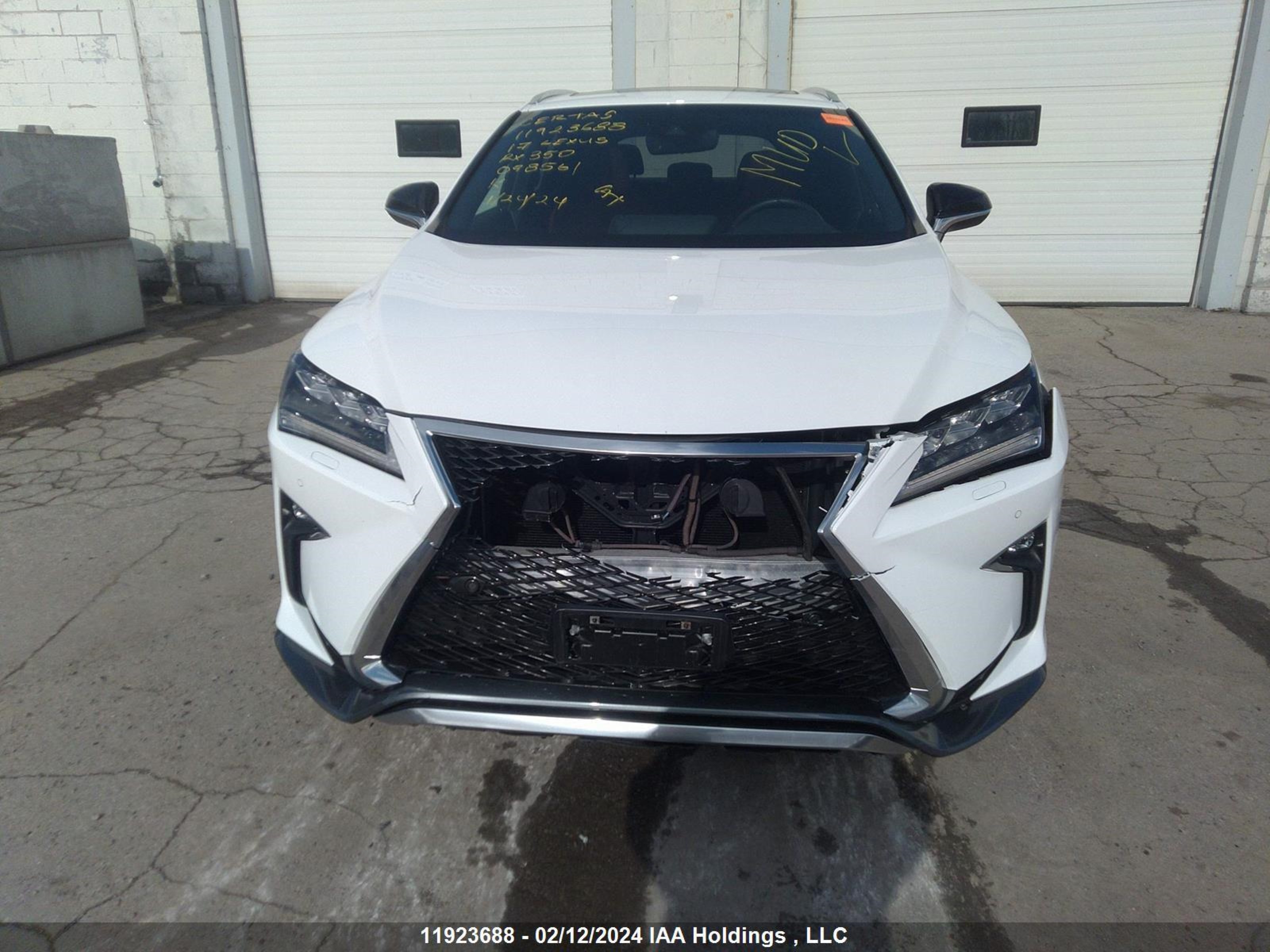 Photo 11 VIN: 2T2BZMCA1HC098561 - LEXUS RX 