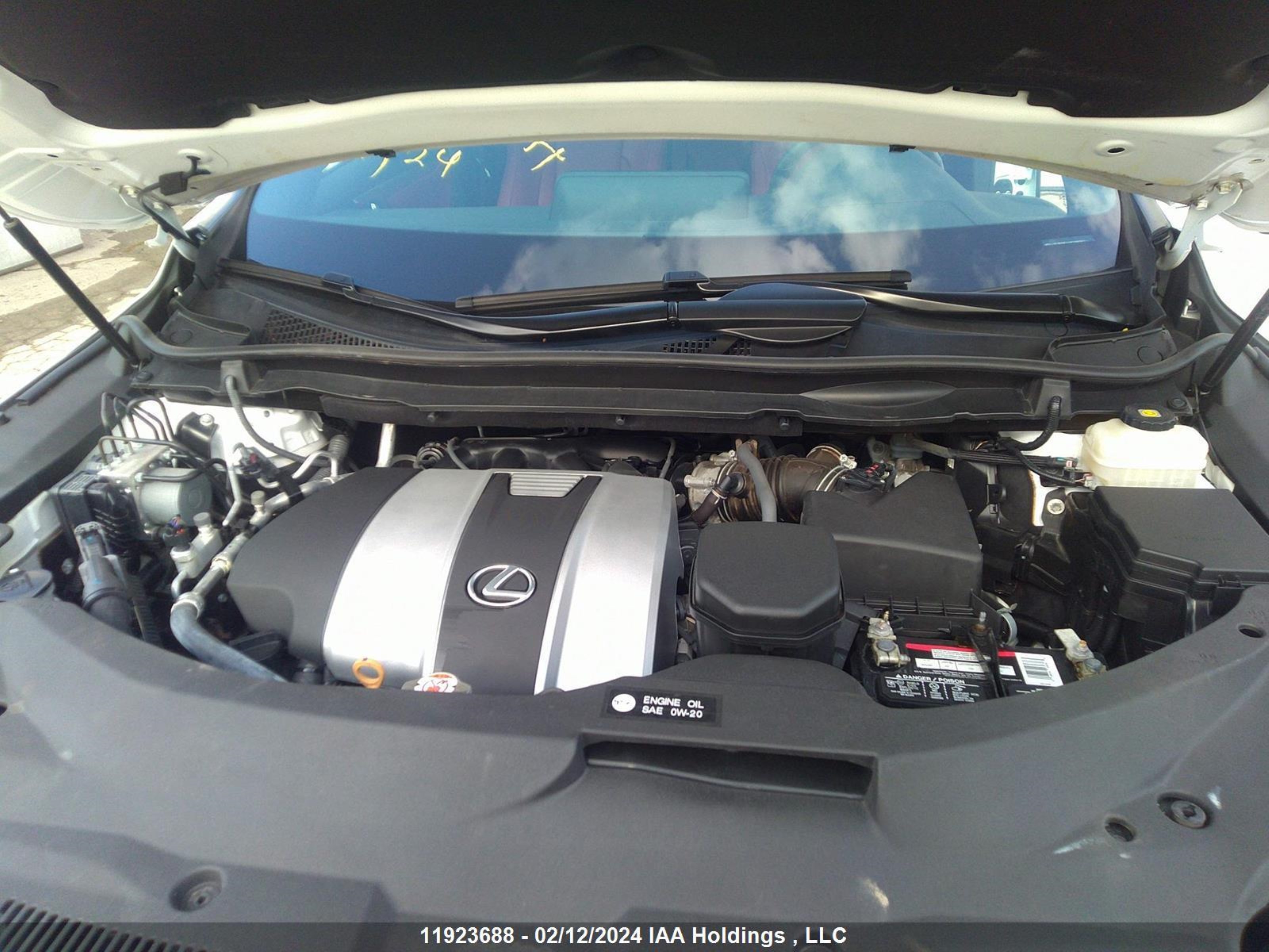 Photo 9 VIN: 2T2BZMCA1HC098561 - LEXUS RX 