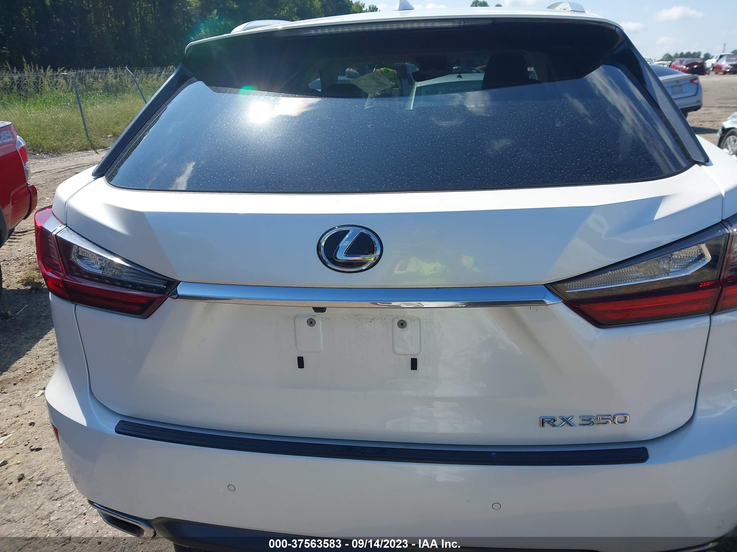 Photo 15 VIN: 2T2BZMCA1JC149675 - LEXUS RX 