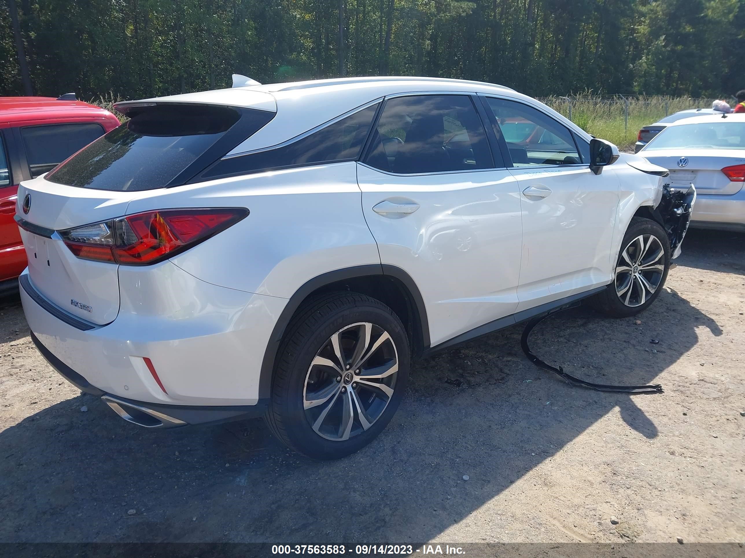 Photo 3 VIN: 2T2BZMCA1JC149675 - LEXUS RX 