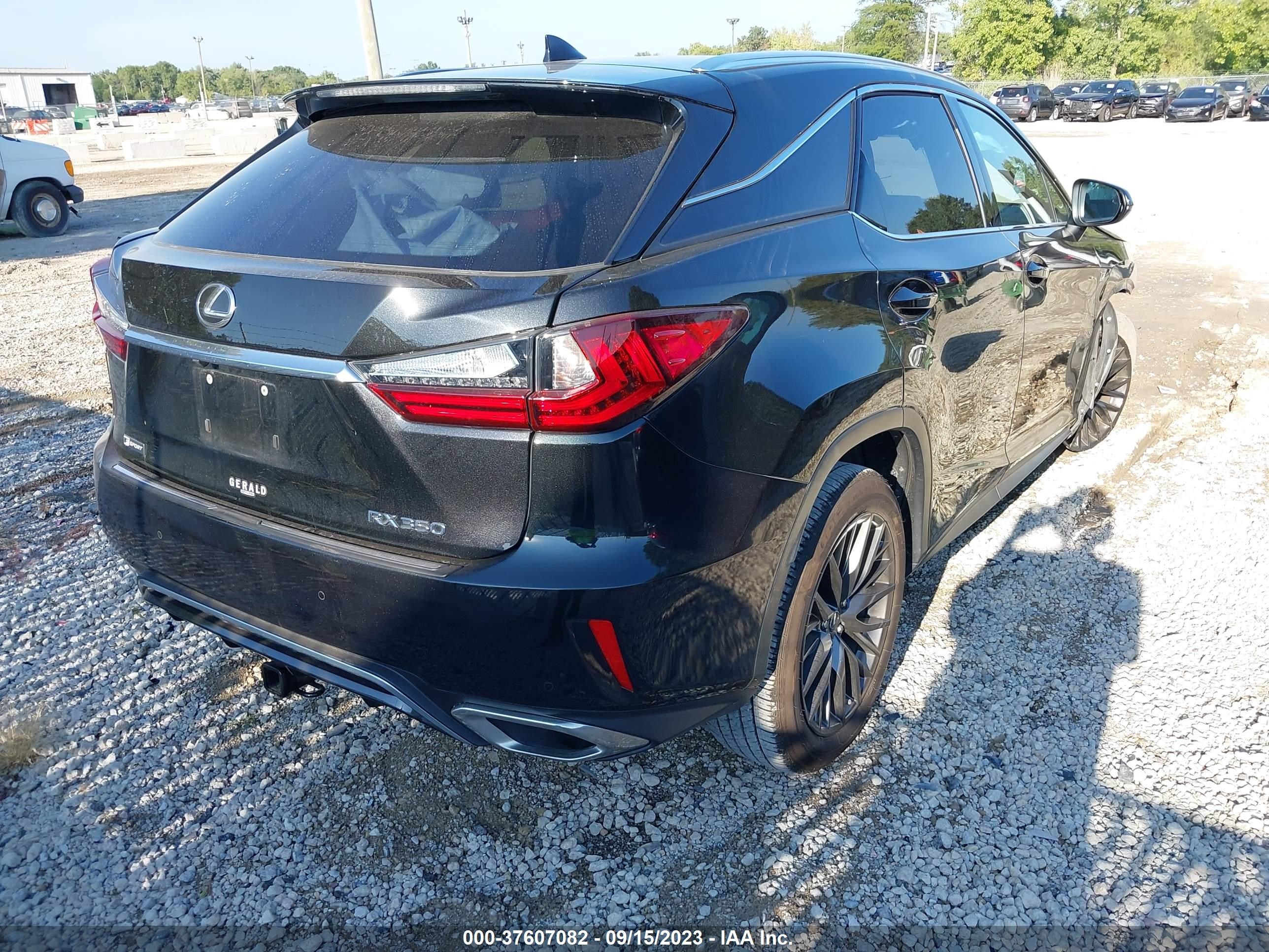 Photo 3 VIN: 2T2BZMCA2GC030056 - LEXUS RX 