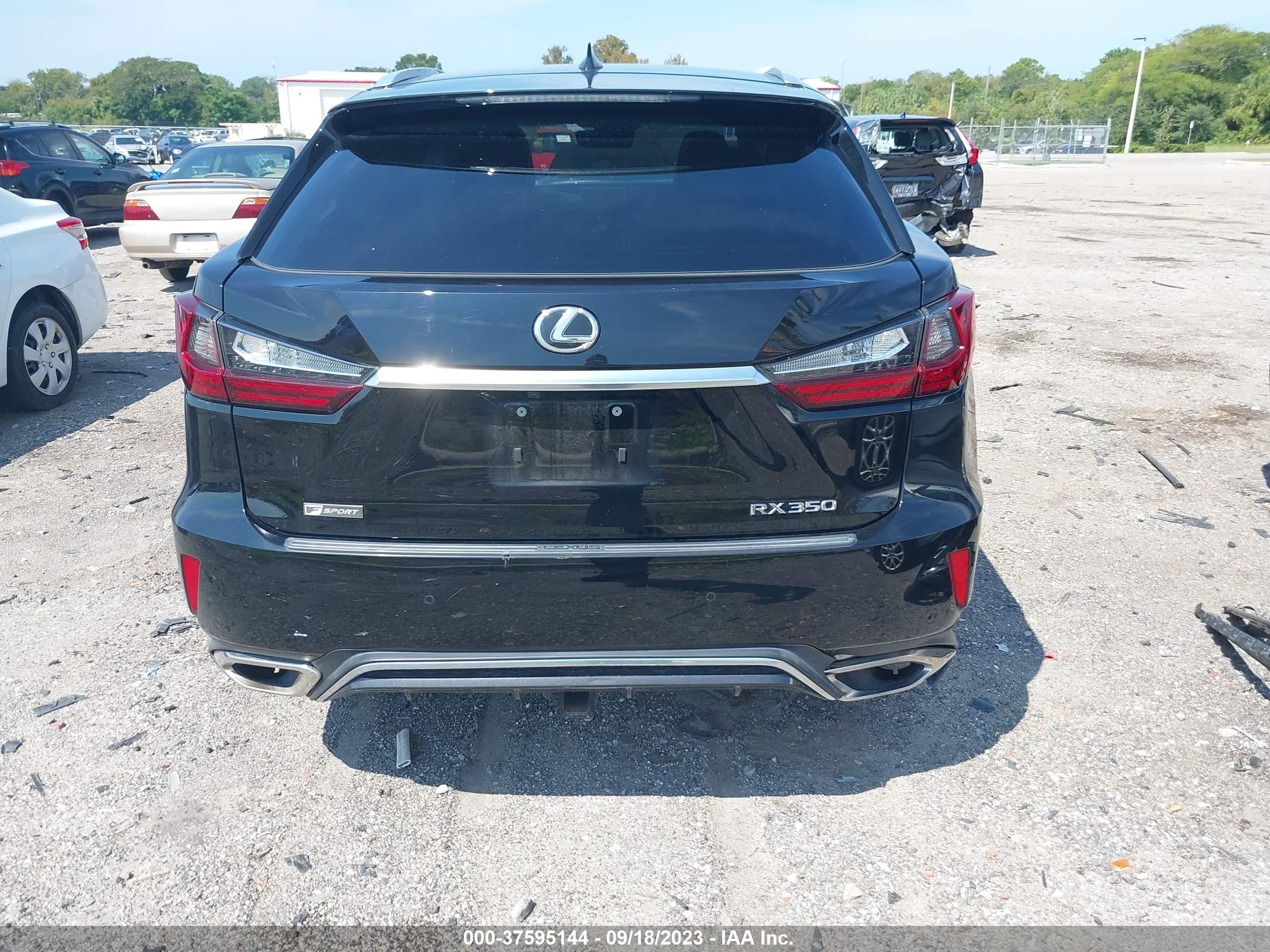 Photo 15 VIN: 2T2BZMCA2JC153928 - LEXUS RX 