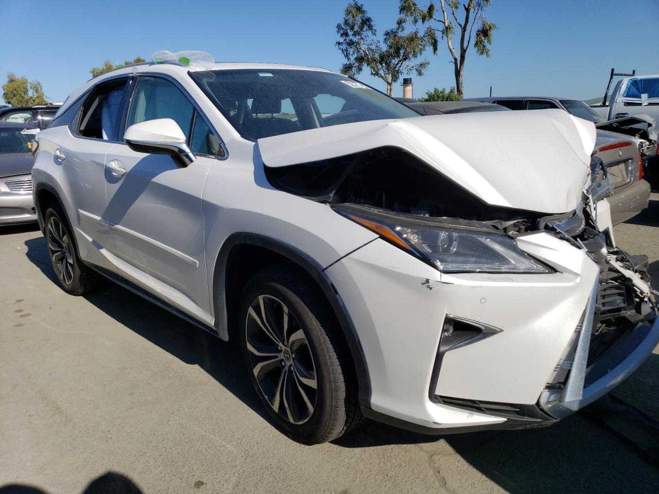 Photo 3 VIN: 2T2BZMCA2JC164136 - LEXUS RX 