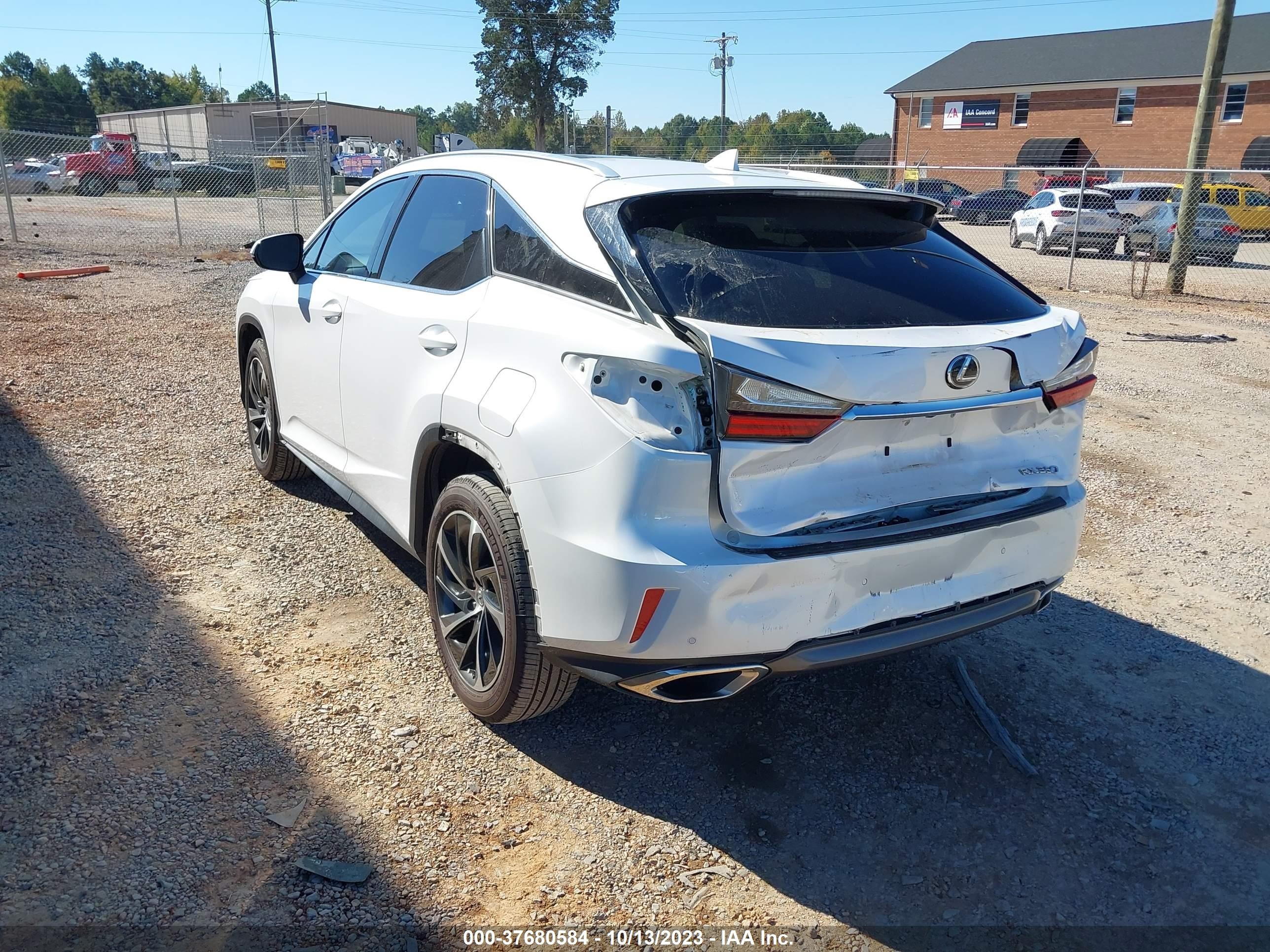 Photo 2 VIN: 2T2BZMCA4HC066963 - LEXUS RX 