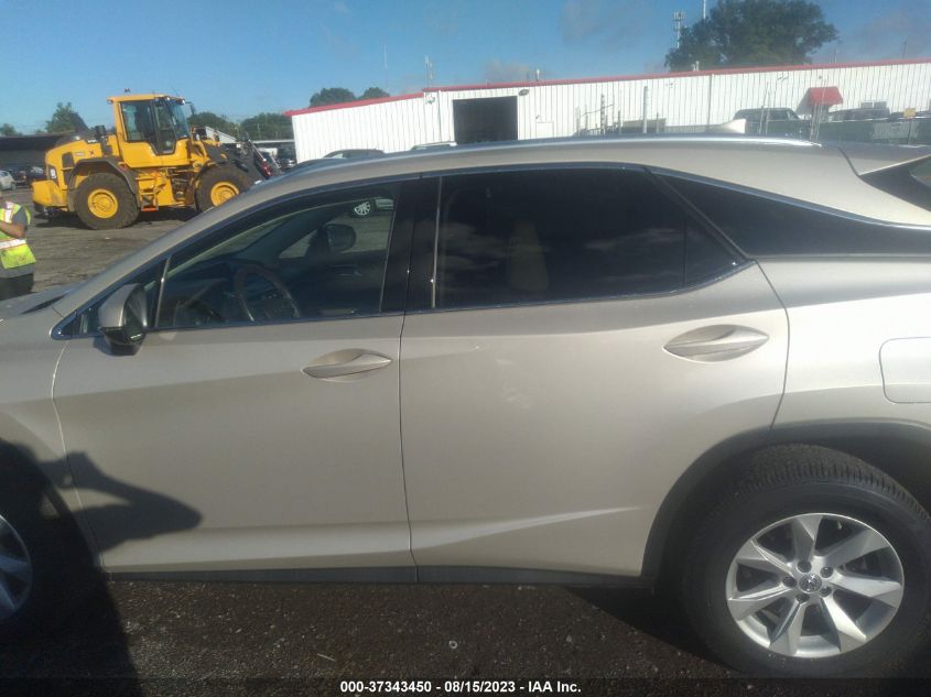 Photo 13 VIN: 2T2BZMCA6HC063210 - LEXUS RX 