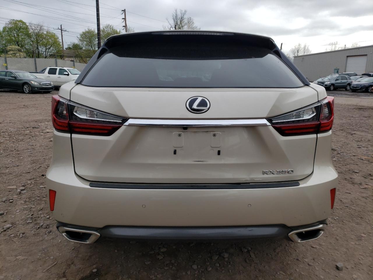 Photo 5 VIN: 2T2BZMCA6HC132980 - LEXUS RX 