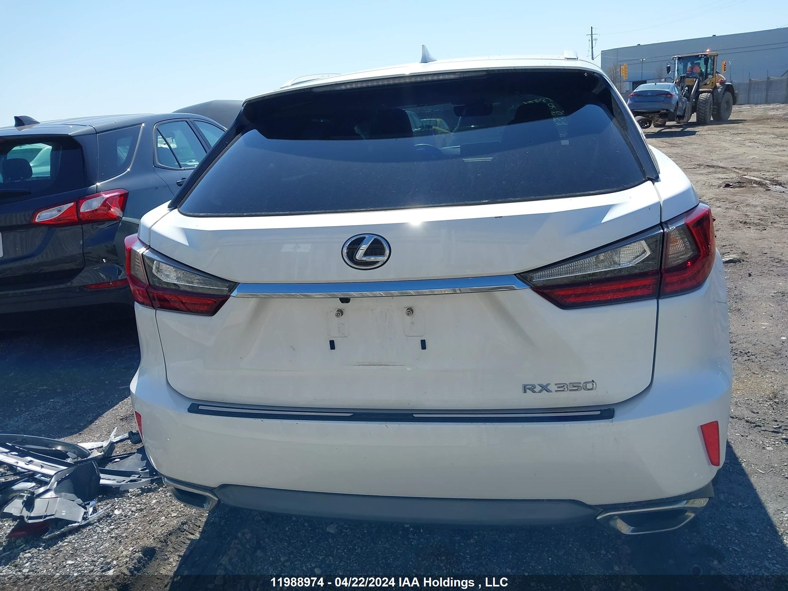 Photo 16 VIN: 2T2BZMCA8HC105778 - LEXUS RX 