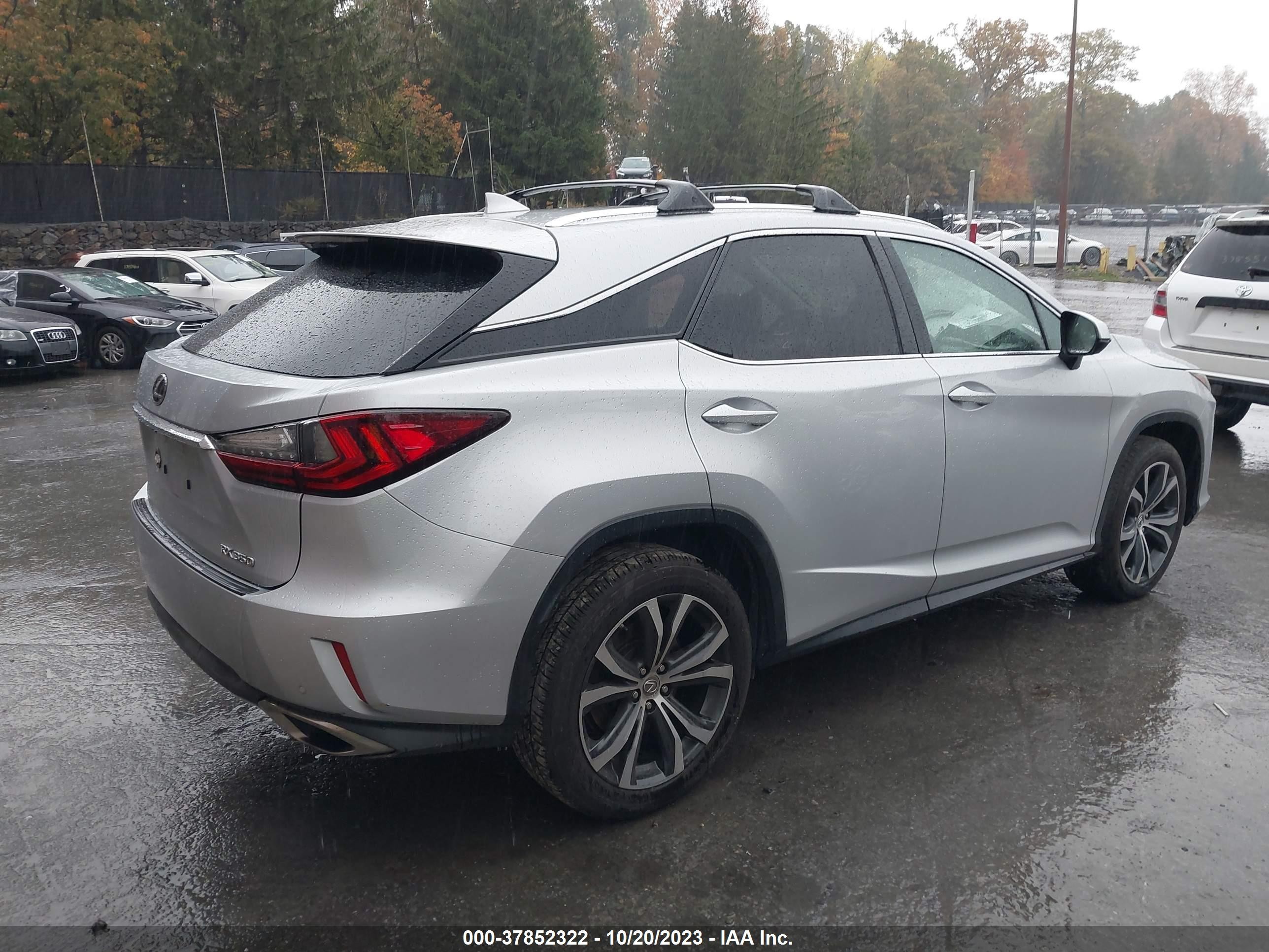 Photo 3 VIN: 2T2BZMCA8HC113007 - LEXUS RX 350 