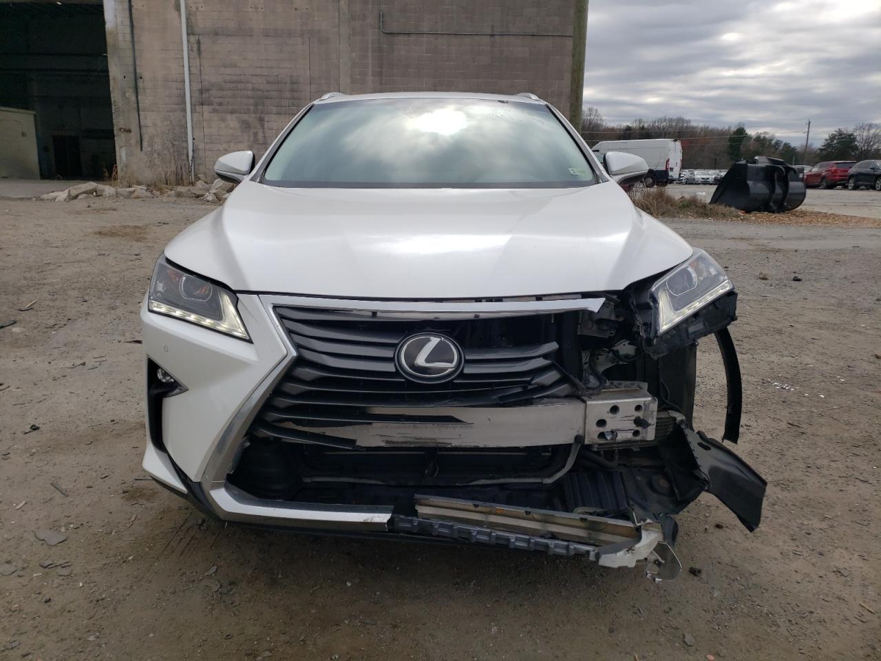 Photo 4 VIN: 2T2BZMCA9HC059359 - LEXUS RX 