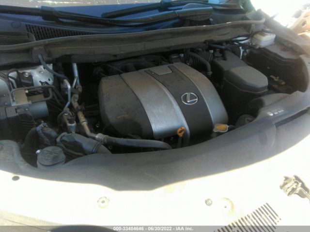 Photo 9 VIN: 2T2BZMCAXHC088885 - LEXUS RX 