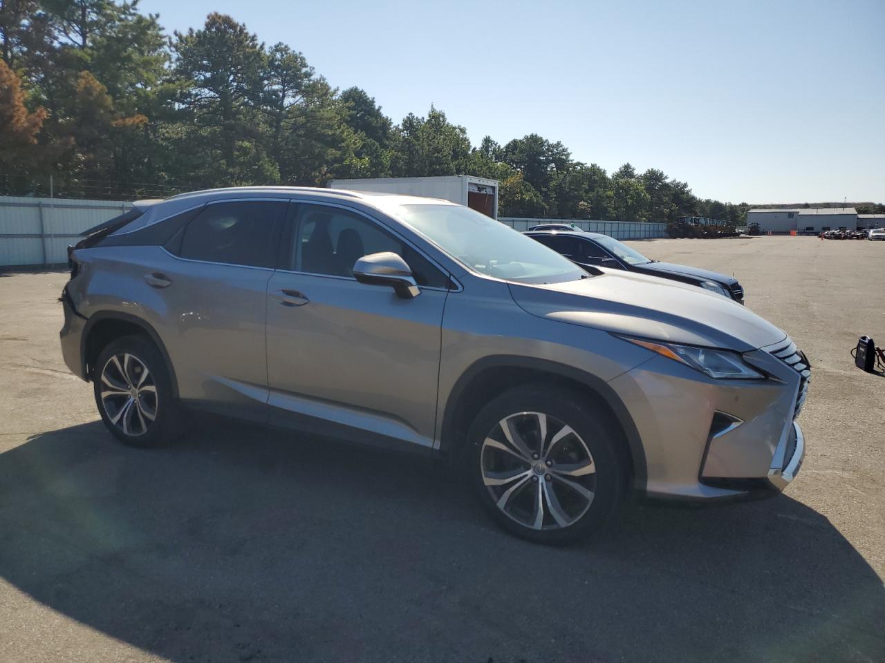 Photo 3 VIN: 2T2BZMCAXHC126227 - LEXUS RX 