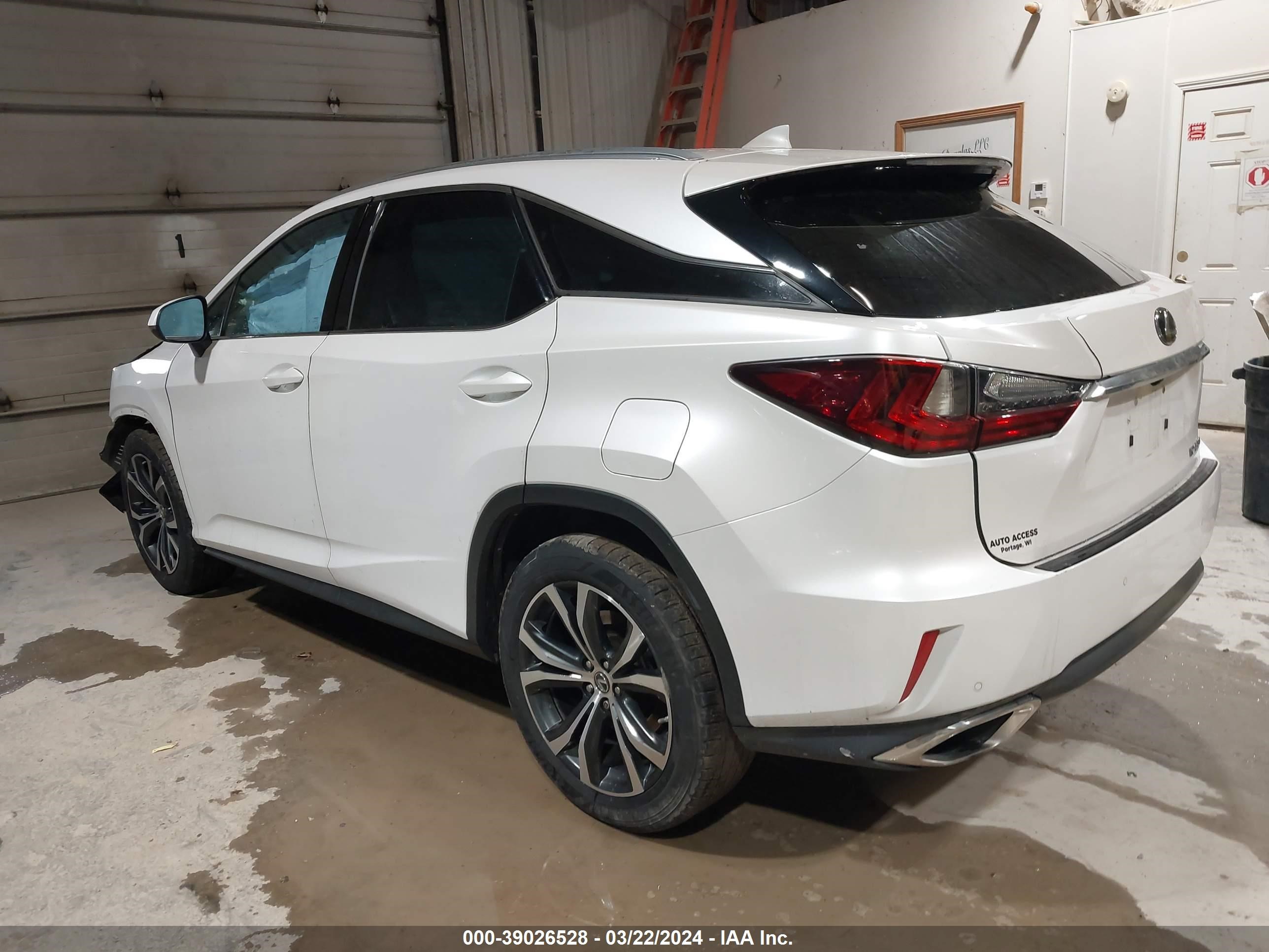 Photo 2 VIN: 2T2BZMCAXJC163705 - LEXUS RX 