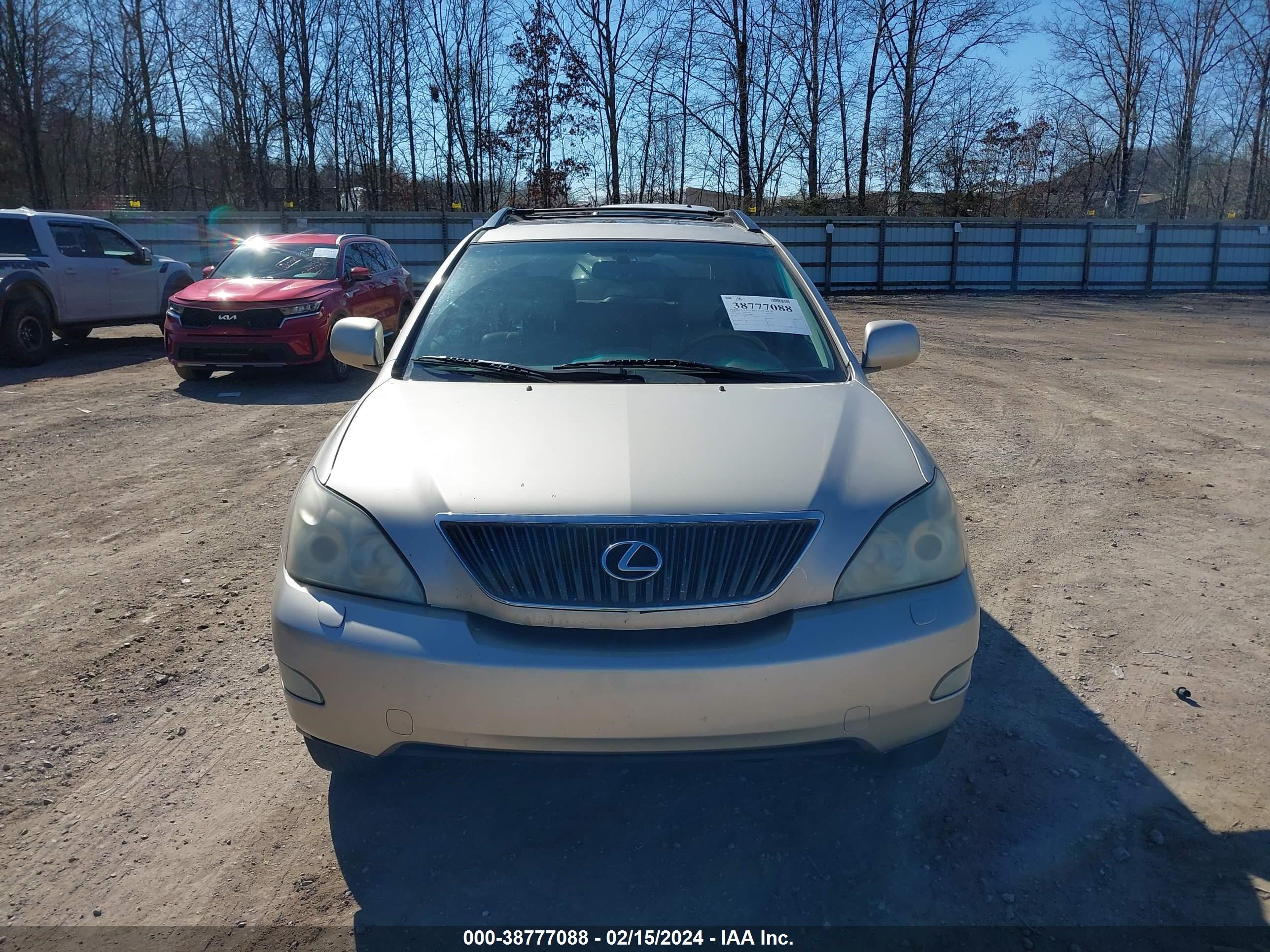 Photo 5 VIN: 2T2GA31U05C038688 - LEXUS RX 