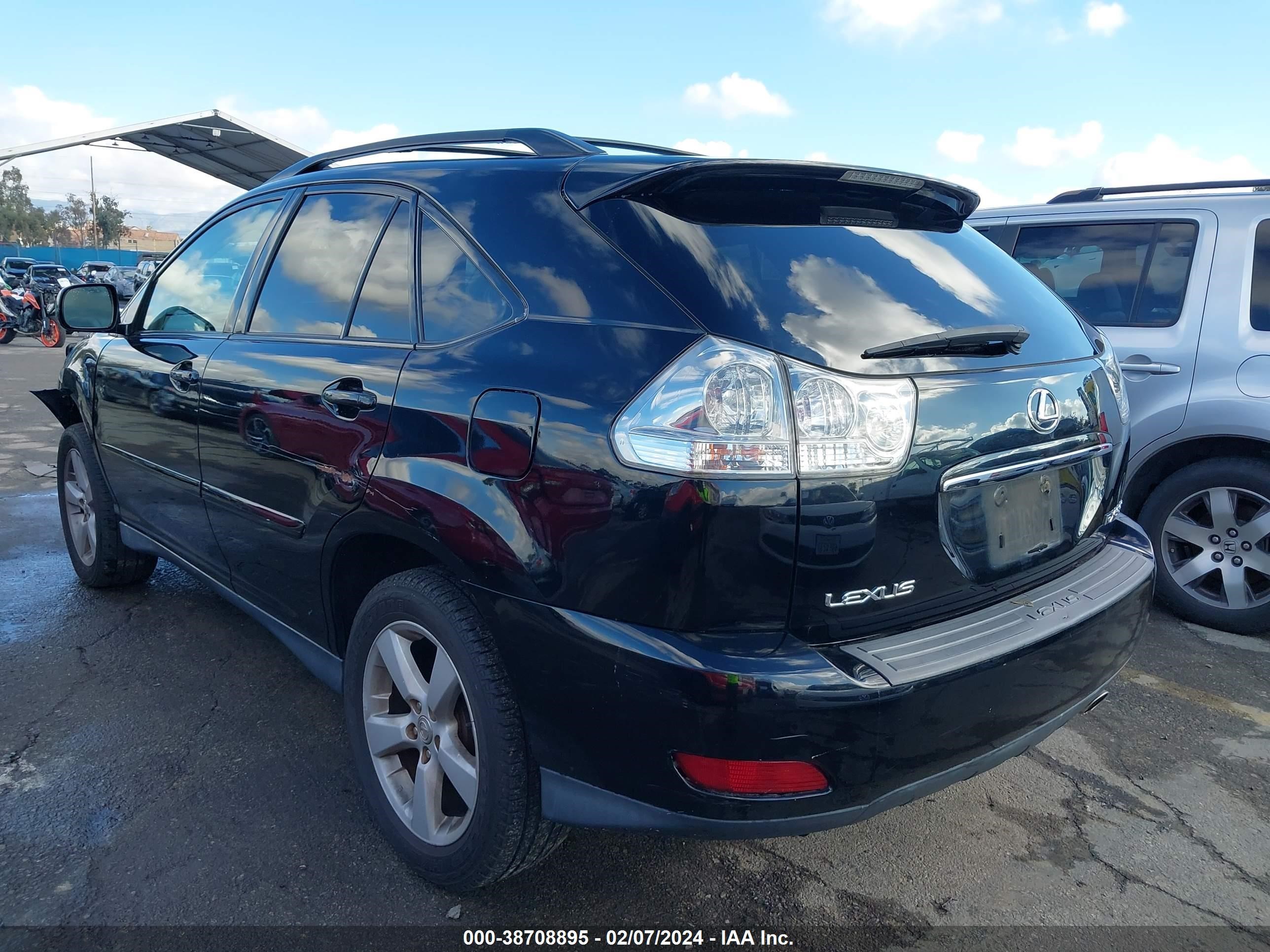 Photo 2 VIN: 2T2GA31U05C041185 - LEXUS RX 