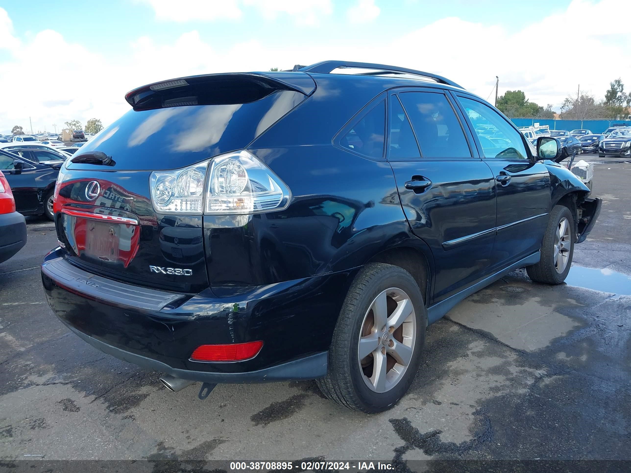 Photo 3 VIN: 2T2GA31U05C041185 - LEXUS RX 