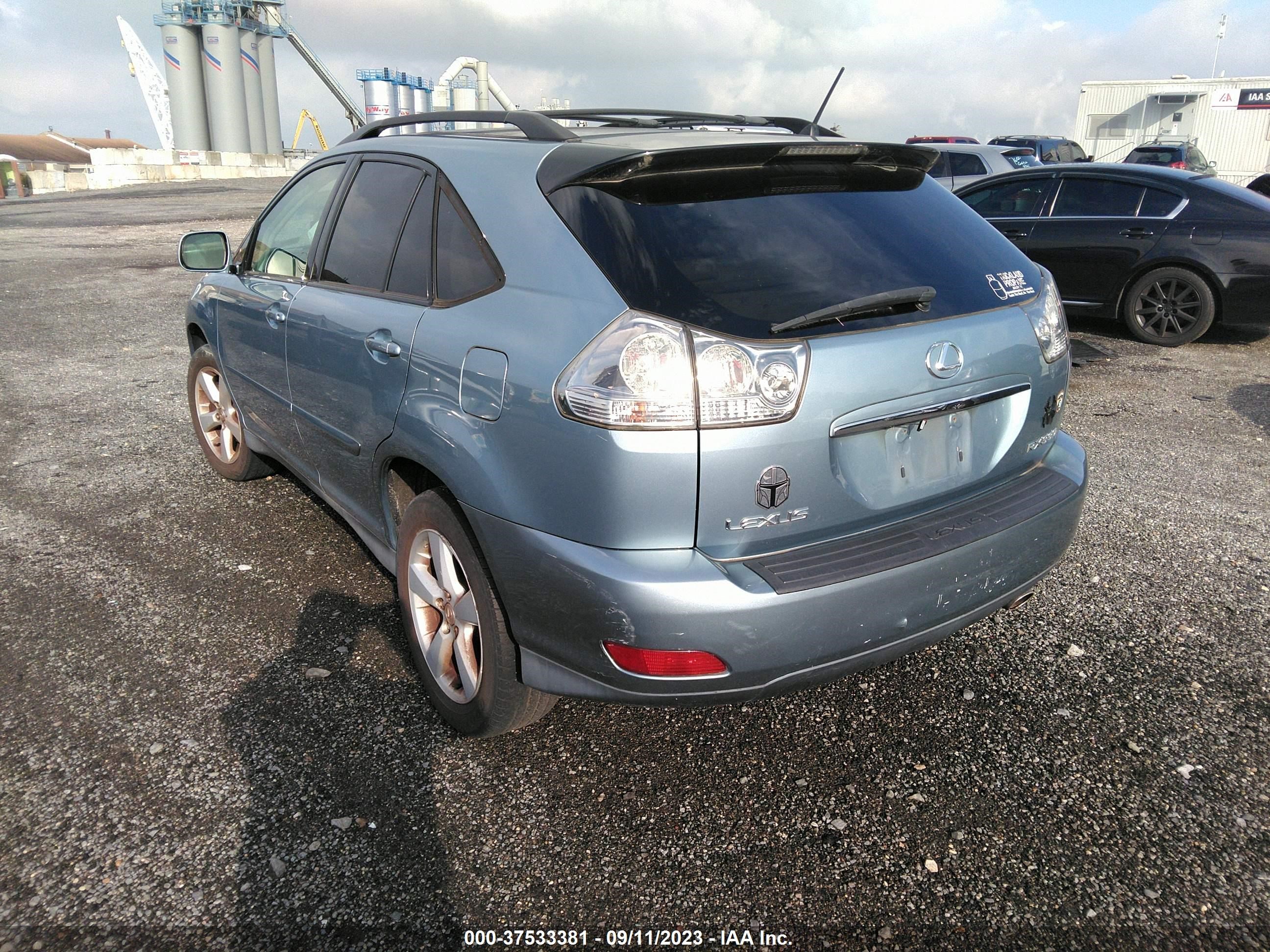 Photo 2 VIN: 2T2GA31U16C046509 - LEXUS RX 